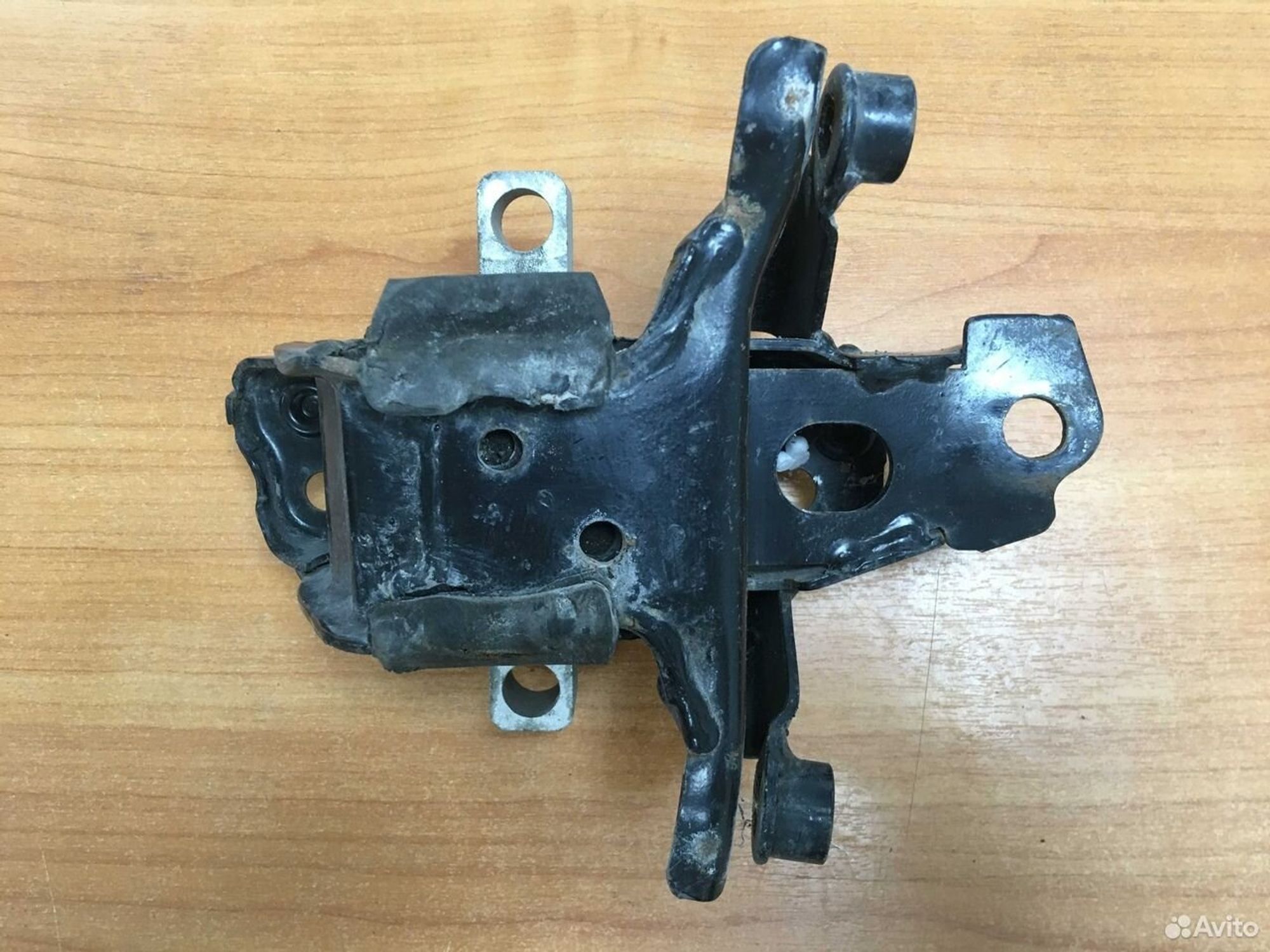 Опора кпп Skoda Fabia/Volkswagen Polo, 1000 рублей, Тамбов