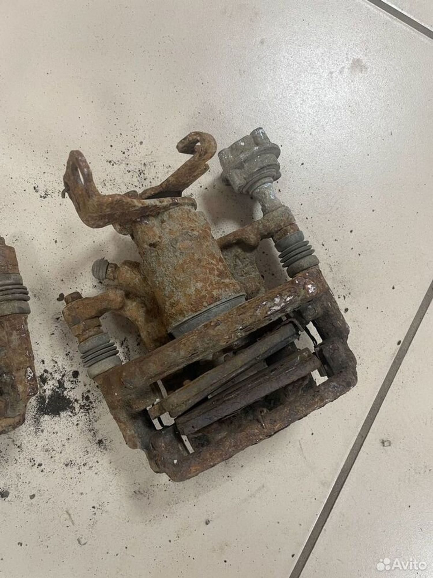 Суппорт задний левый Chevrolet Cruze J300, 2000 рублей, Тамбов