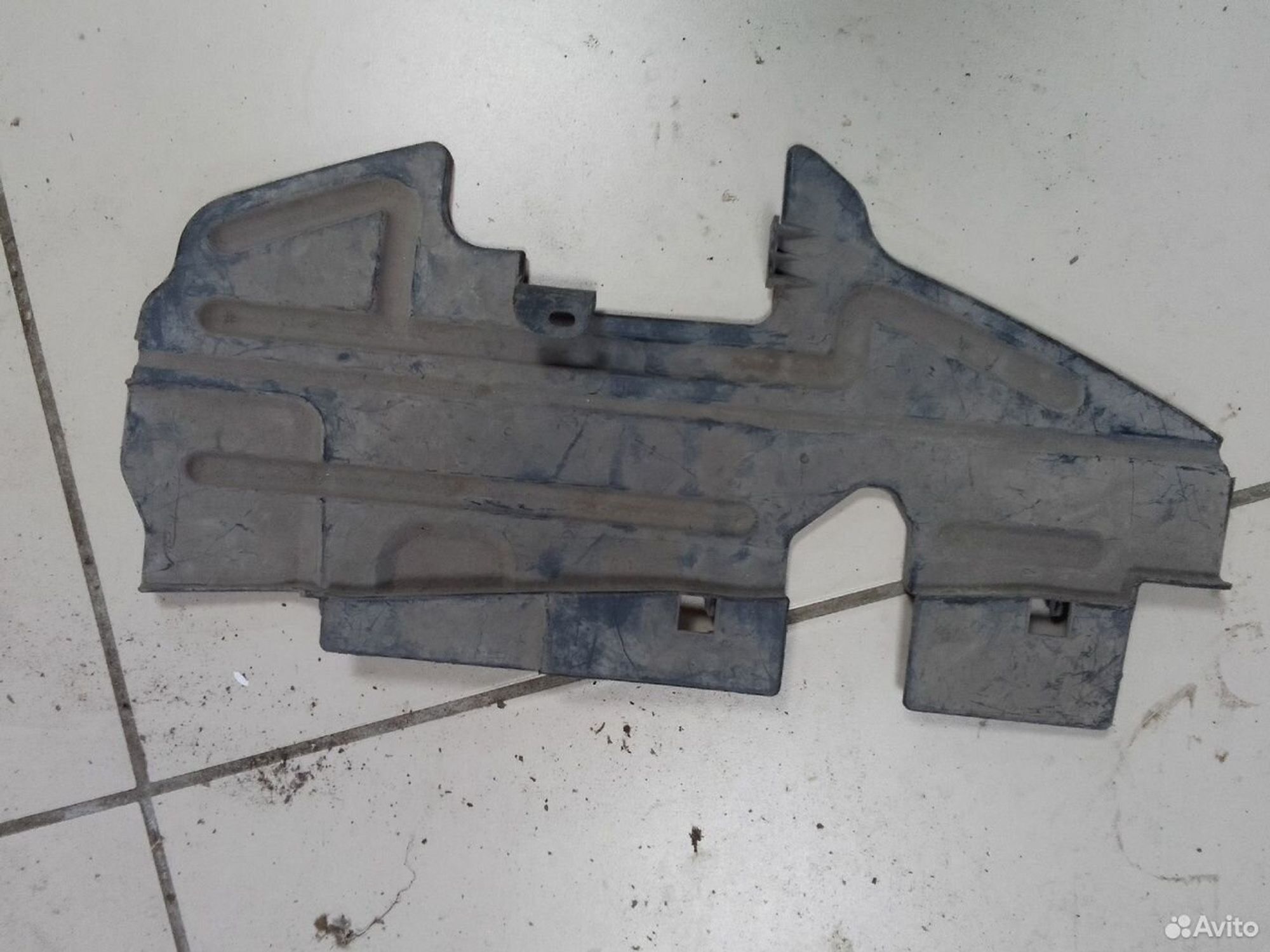 Дефлектор радиатора правый Toyota Avensis T250, 500 рублей, Тамбов