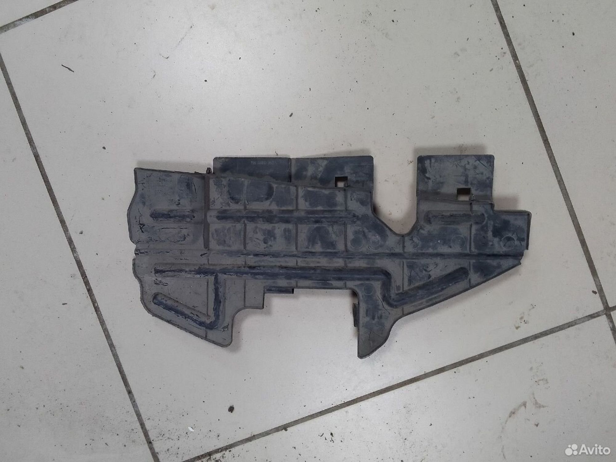 Дефлектор радиатора правый Toyota Avensis T250, 500 рублей, Тамбов