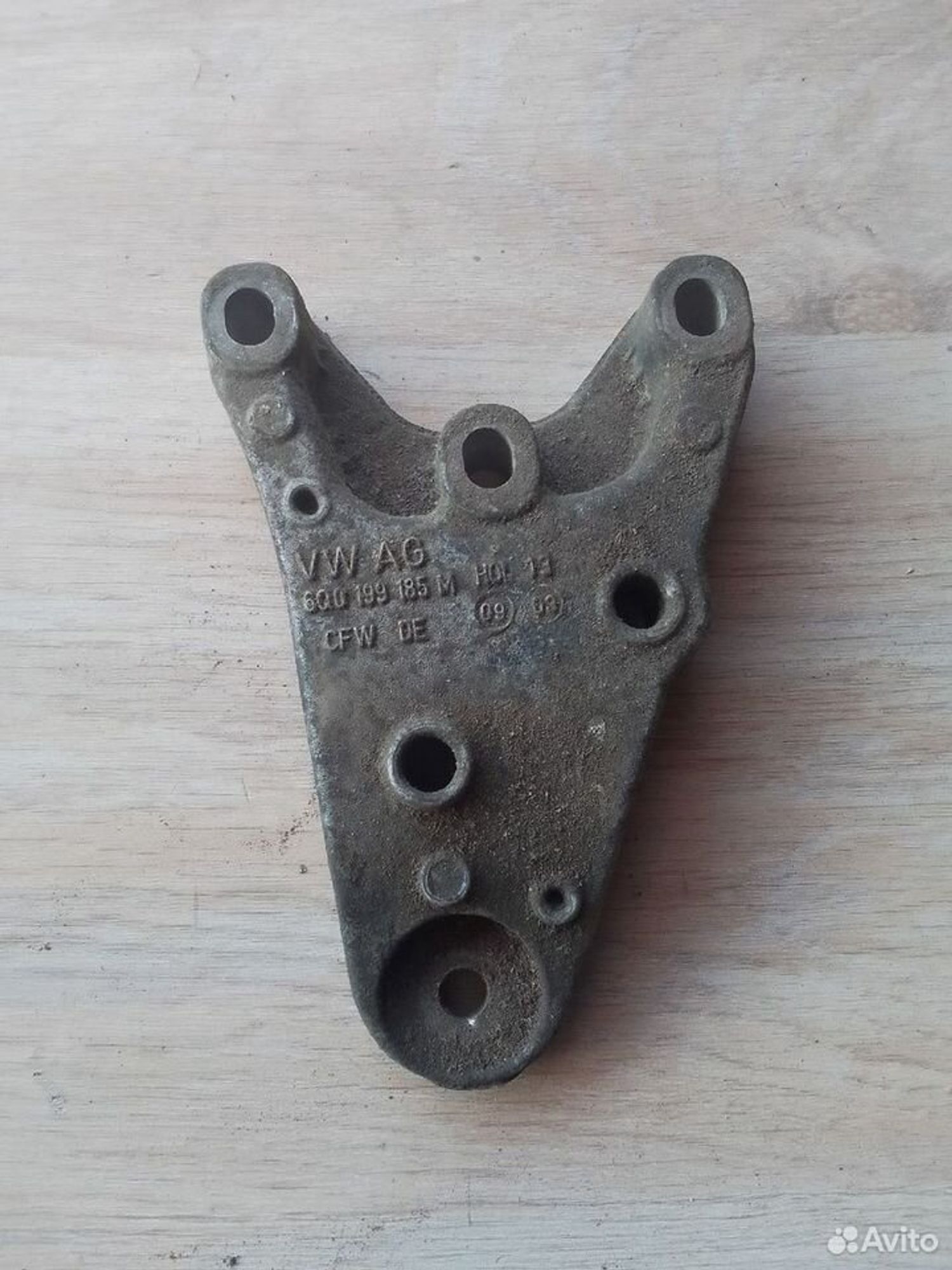 Кронштейн двигателя правый Skoda Fabia 6Y, 2000 рублей, Тамбов