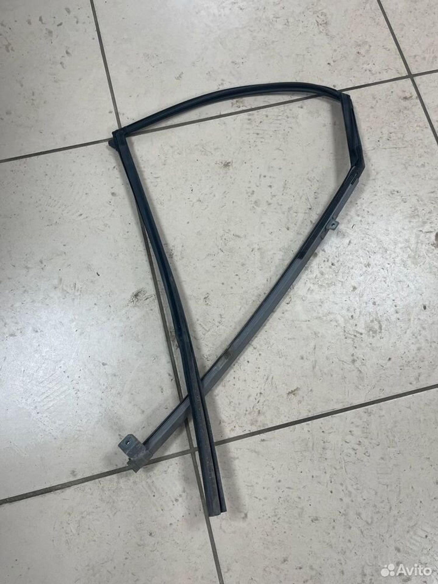 Уплотнитель стекла зад.прав. Mazda CX-7, 500 рублей, Тамбов