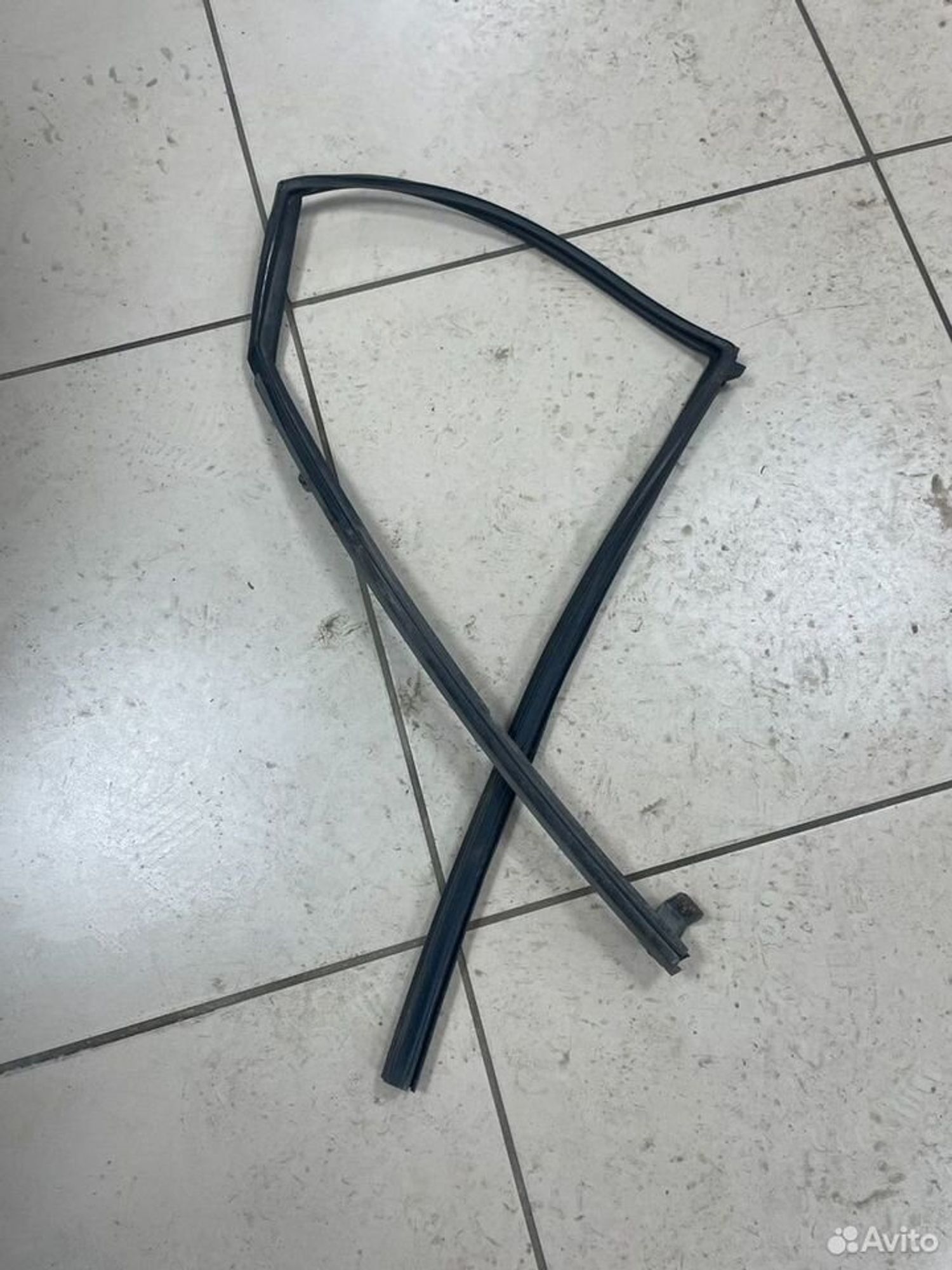 Уплотнитель стекла зад.прав. Mazda CX-7, 500 рублей, Тамбов