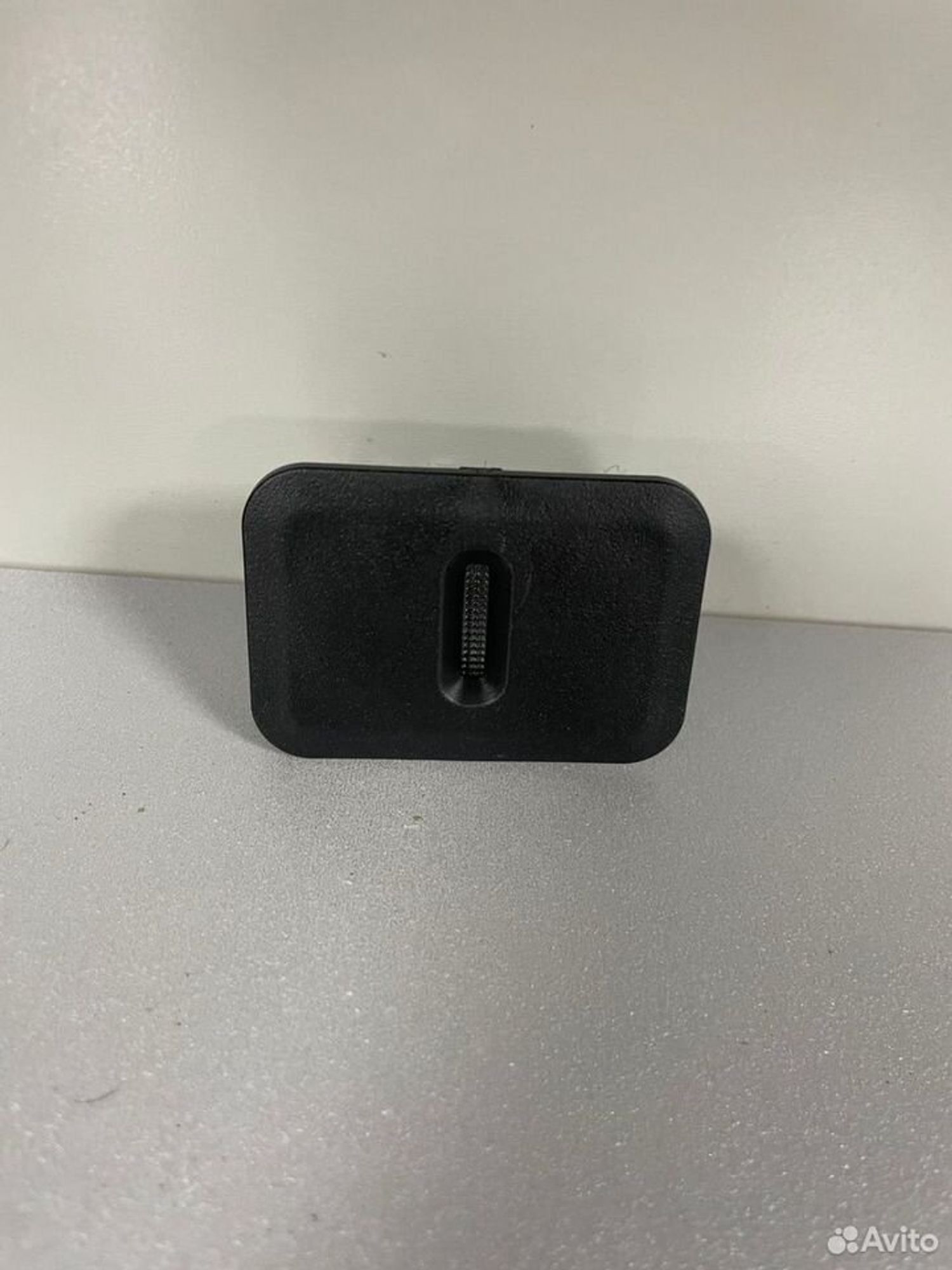 Плафон подсветки Kia Ceed II JD, 500 рублей, Тамбов