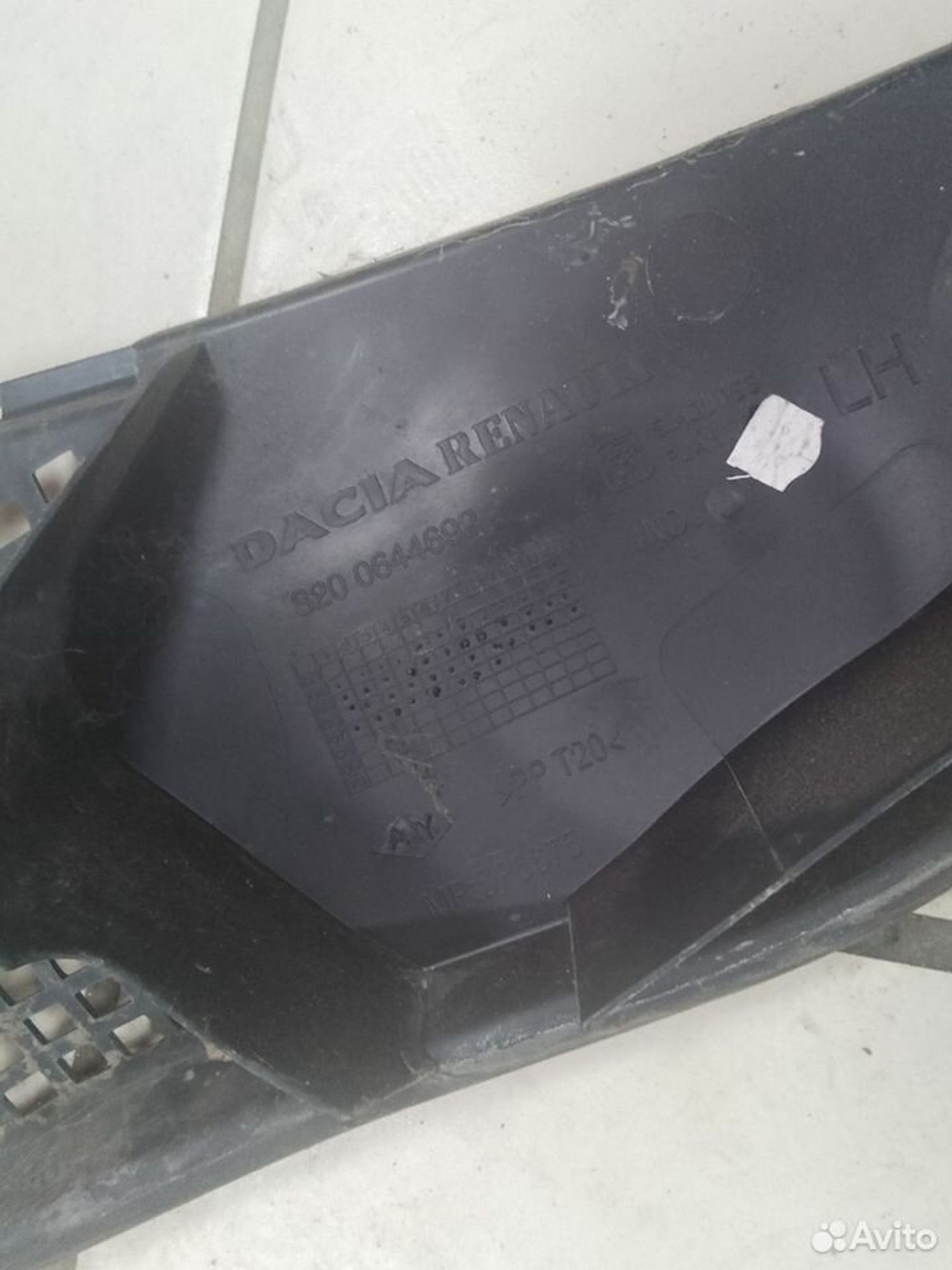 Жабо Renault Logan I, 1000 рублей, Тамбов