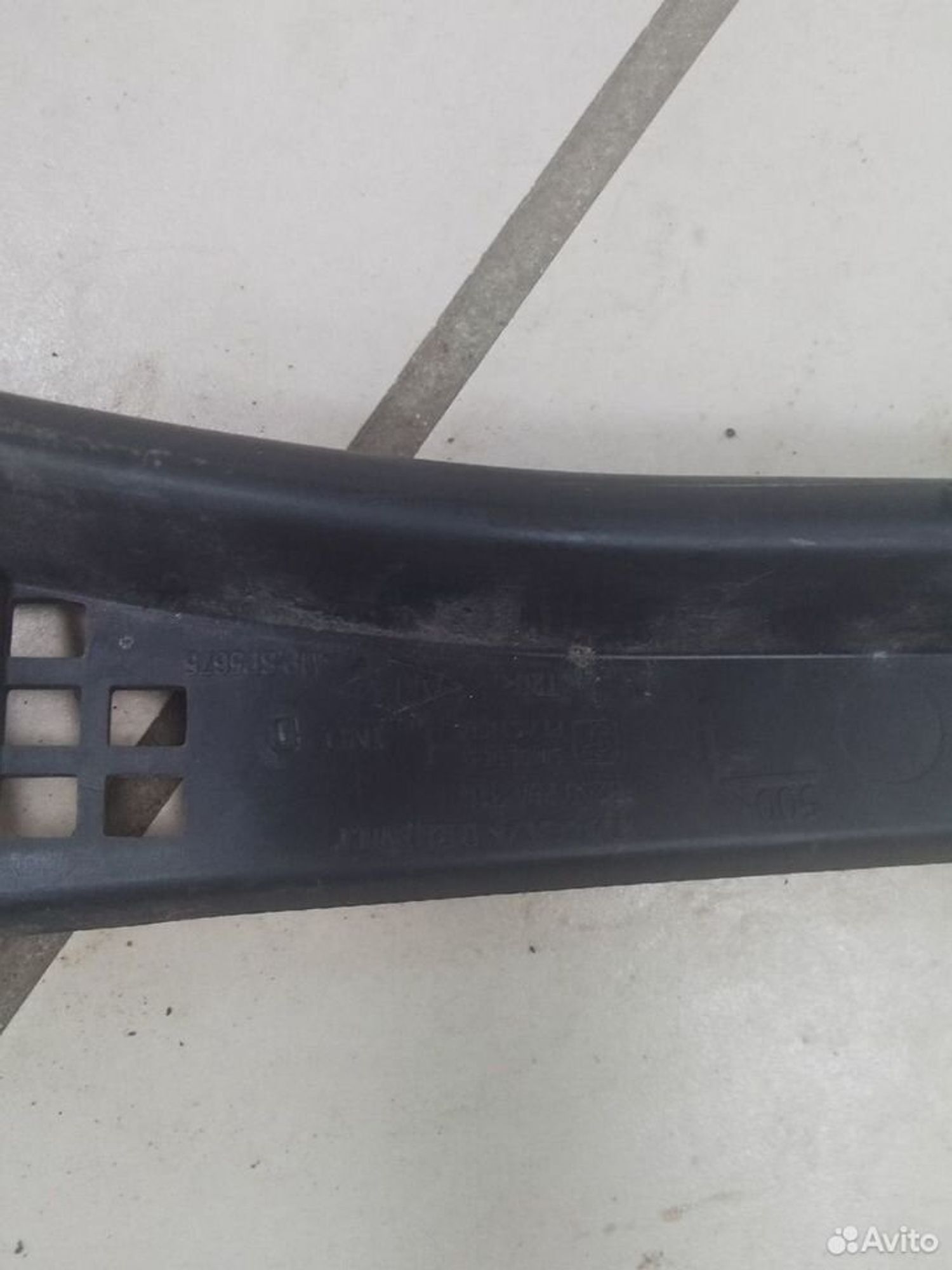 Жабо Renault Logan I, 1000 рублей, Тамбов