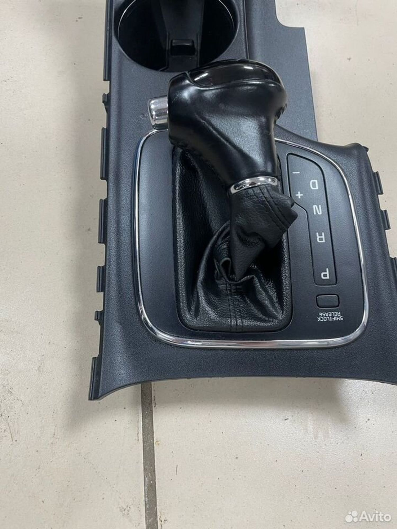 Центральная консоль Kia Ceed II JD, 2000 рублей, Тамбов