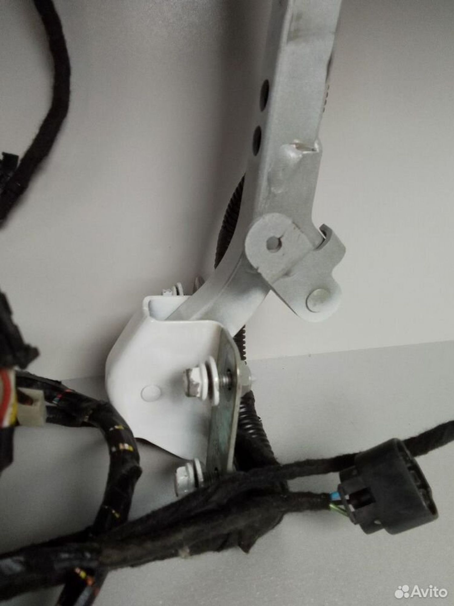 Петля багажника LADA Vesta левая + проводка, 1850 рублей, Тамбов