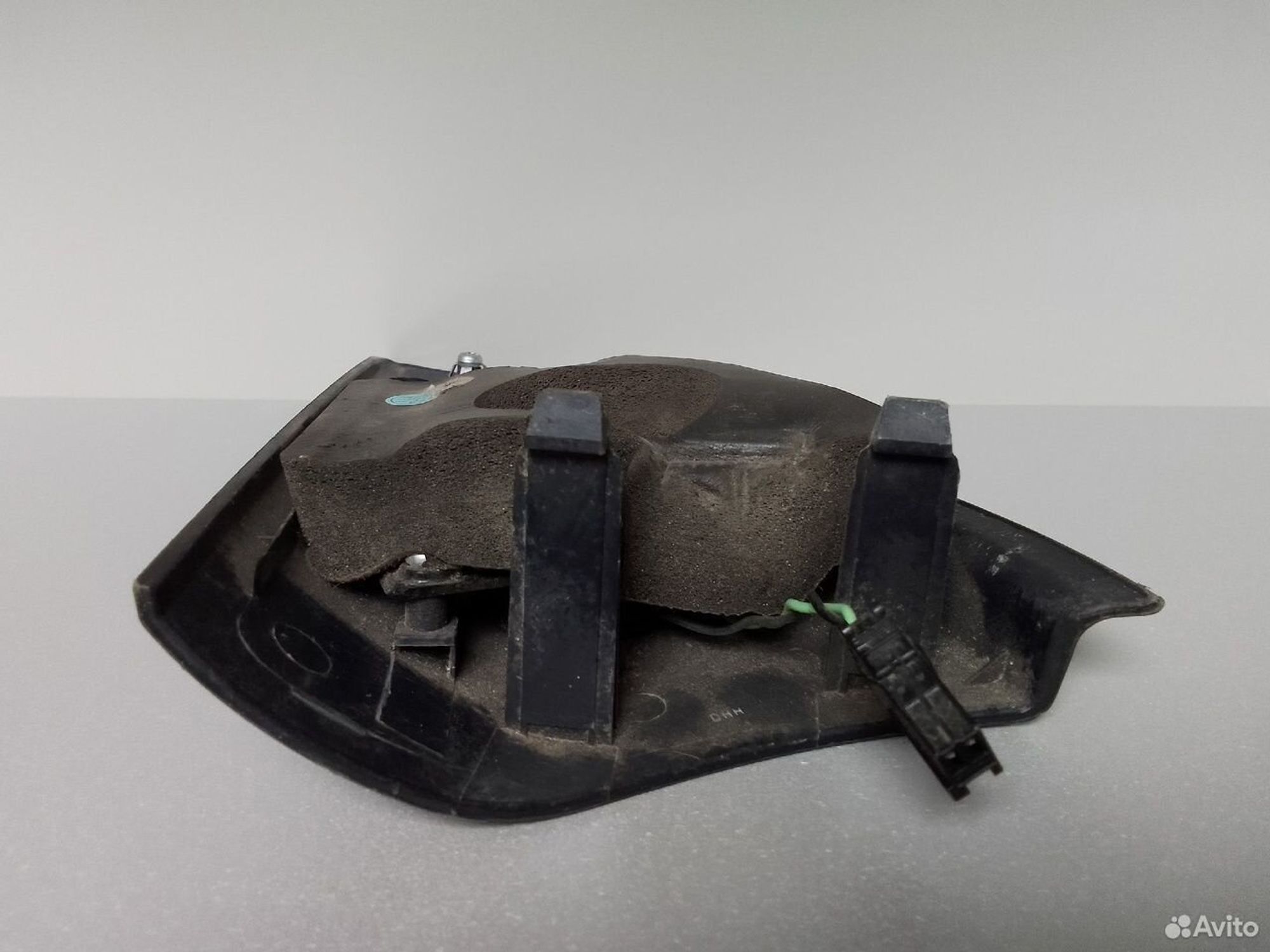 Накладка динамика Hyundai Santa Fe II CM, 500 рублей, Тамбов