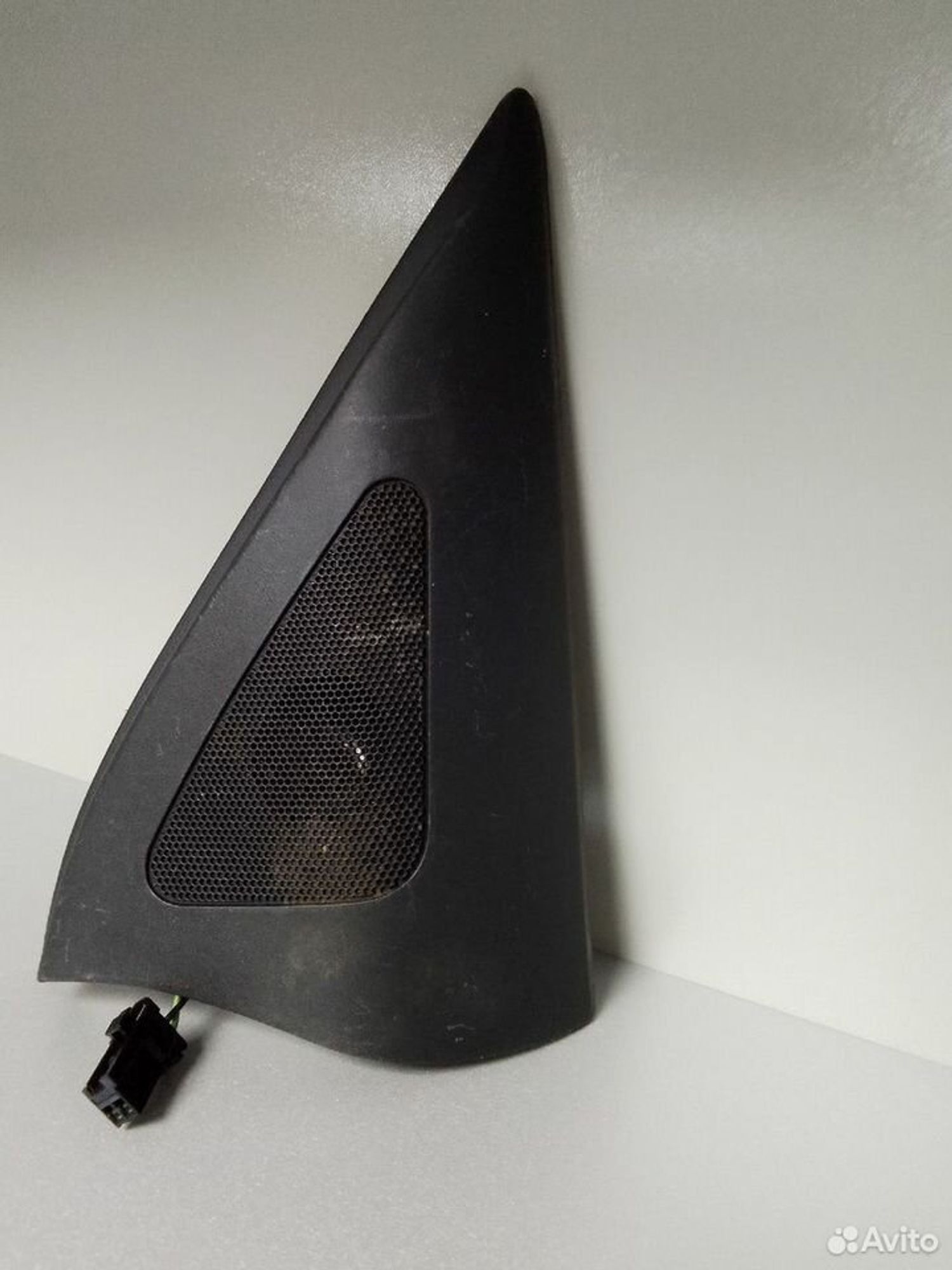 Накладка динамика Hyundai Santa Fe II CM, 500 рублей, Тамбов