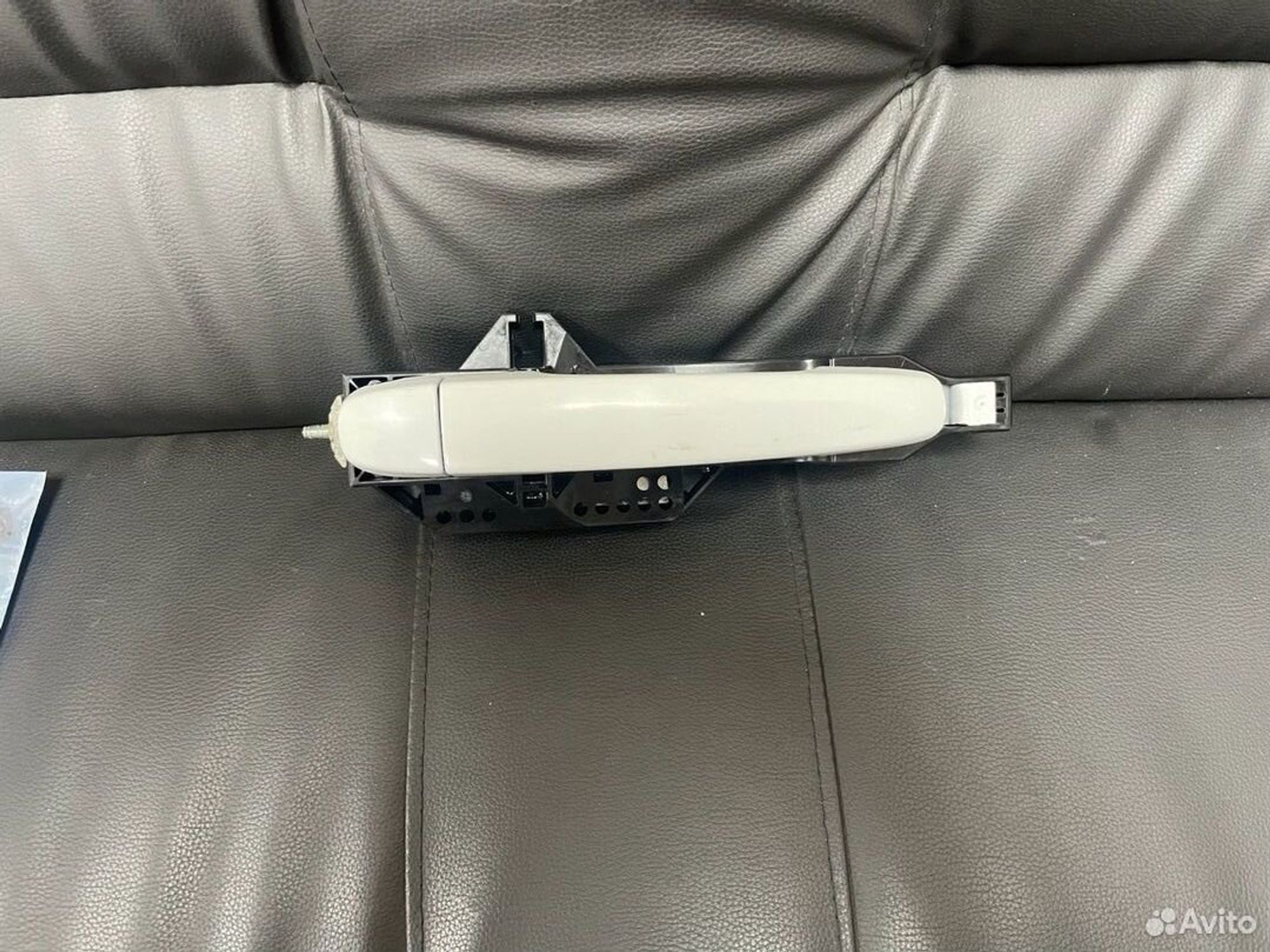 Ручка внешняя передняя правая LADA Vesta, 1000 рублей, Тамбов