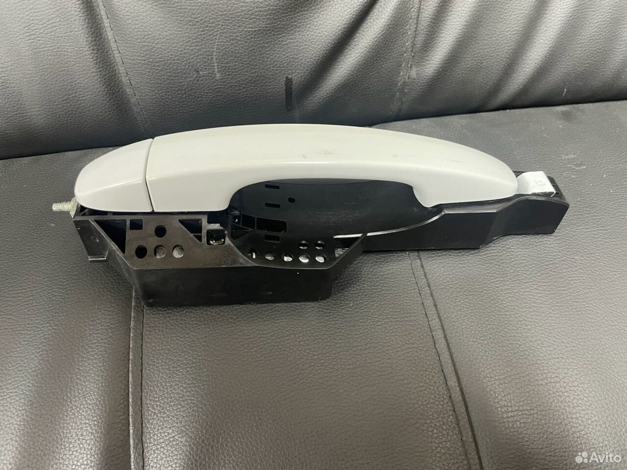 Ручка внешняя передняя правая LADA Vesta, 1000 рублей, Тамбов