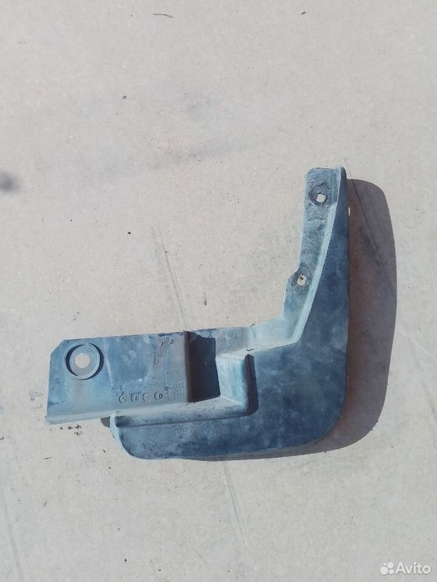 Брызговик передний правый LADA X-Ray, 500 рублей, Тамбов