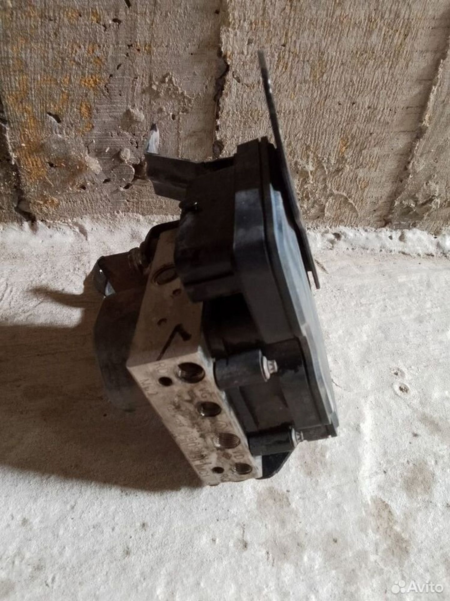 Блок ABS LADA X-Ray, 2000 рублей, Тамбов