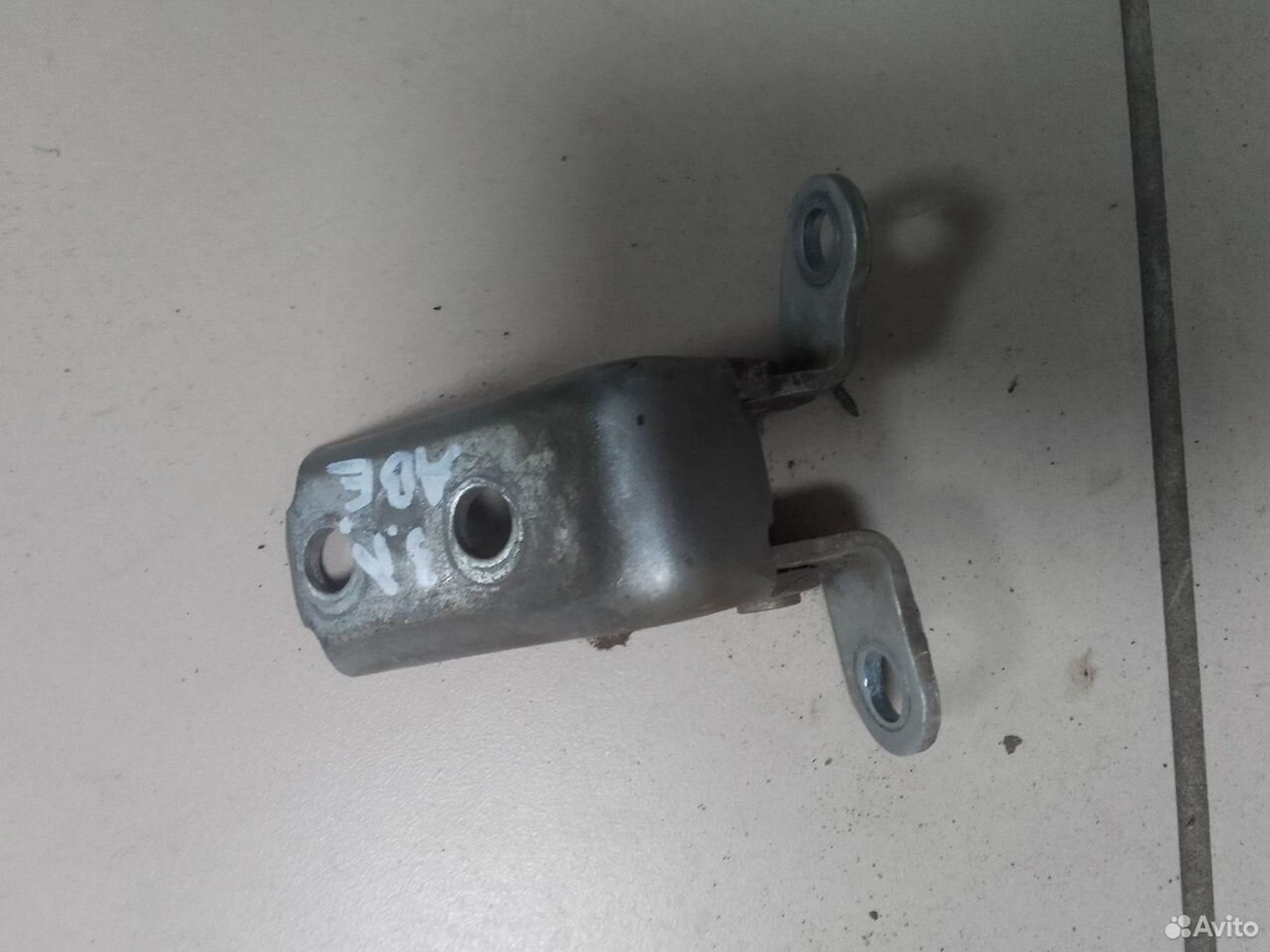 Петли задней левой/прав двери Toyota Avensis T250, 1000 рублей, Тамбов