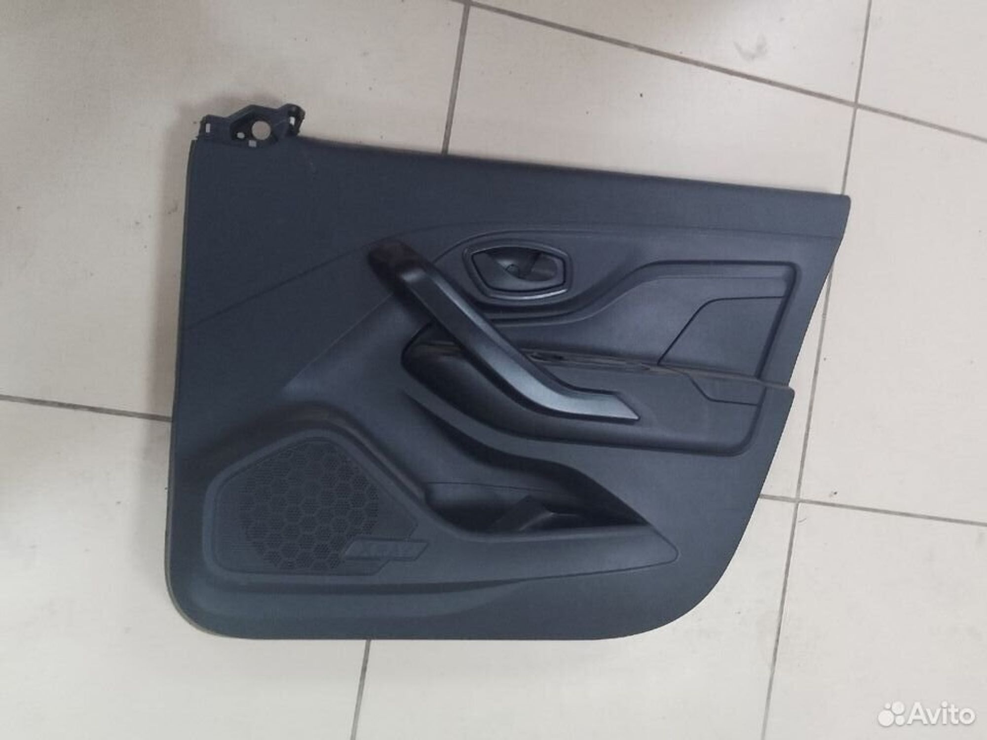 Обшивка двери + ручка перед.прав. LADA X-Ray, 1000 рублей, Тамбов