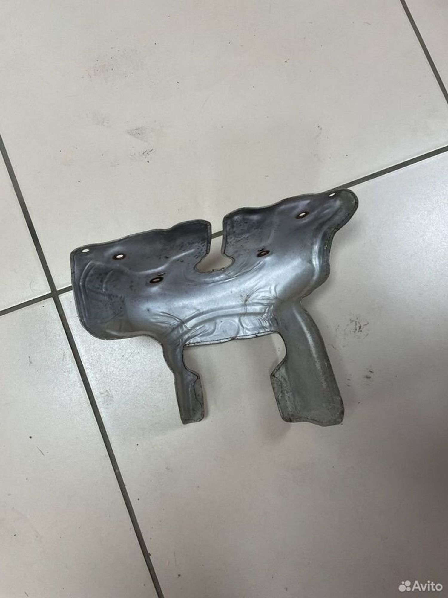 Тепловой экран коллектора Citroen C4 B7, 1350 рублей, Тамбов