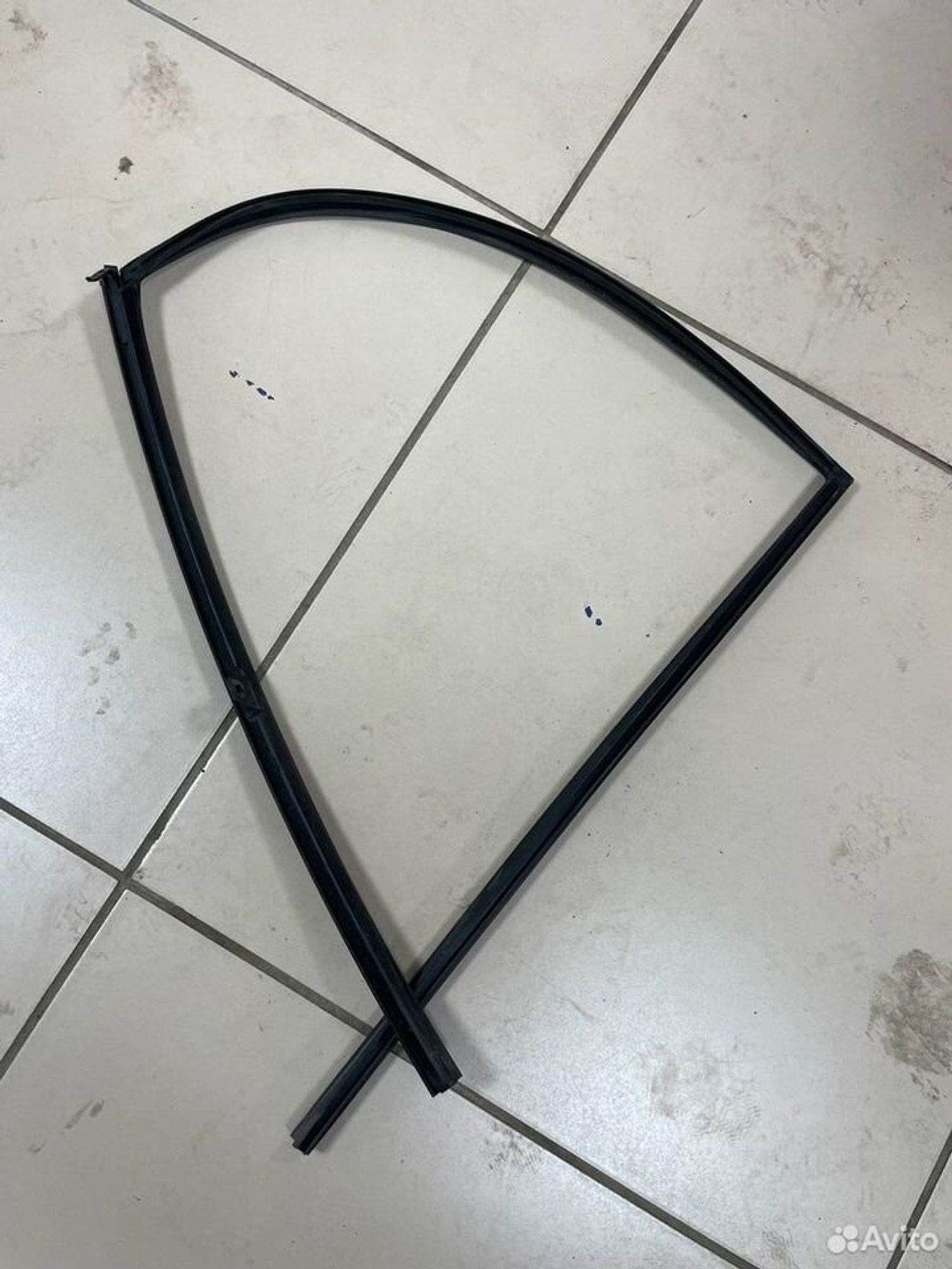 Уплотнитель стекла зад.лев. Mitsubishi Lancer IX, 500 рублей, Тамбов