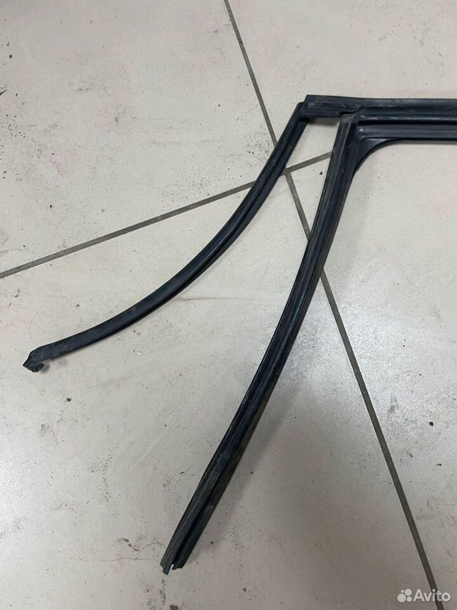 Уплотнитель стекла задний левый BMW E90, 500 рублей, Тамбов