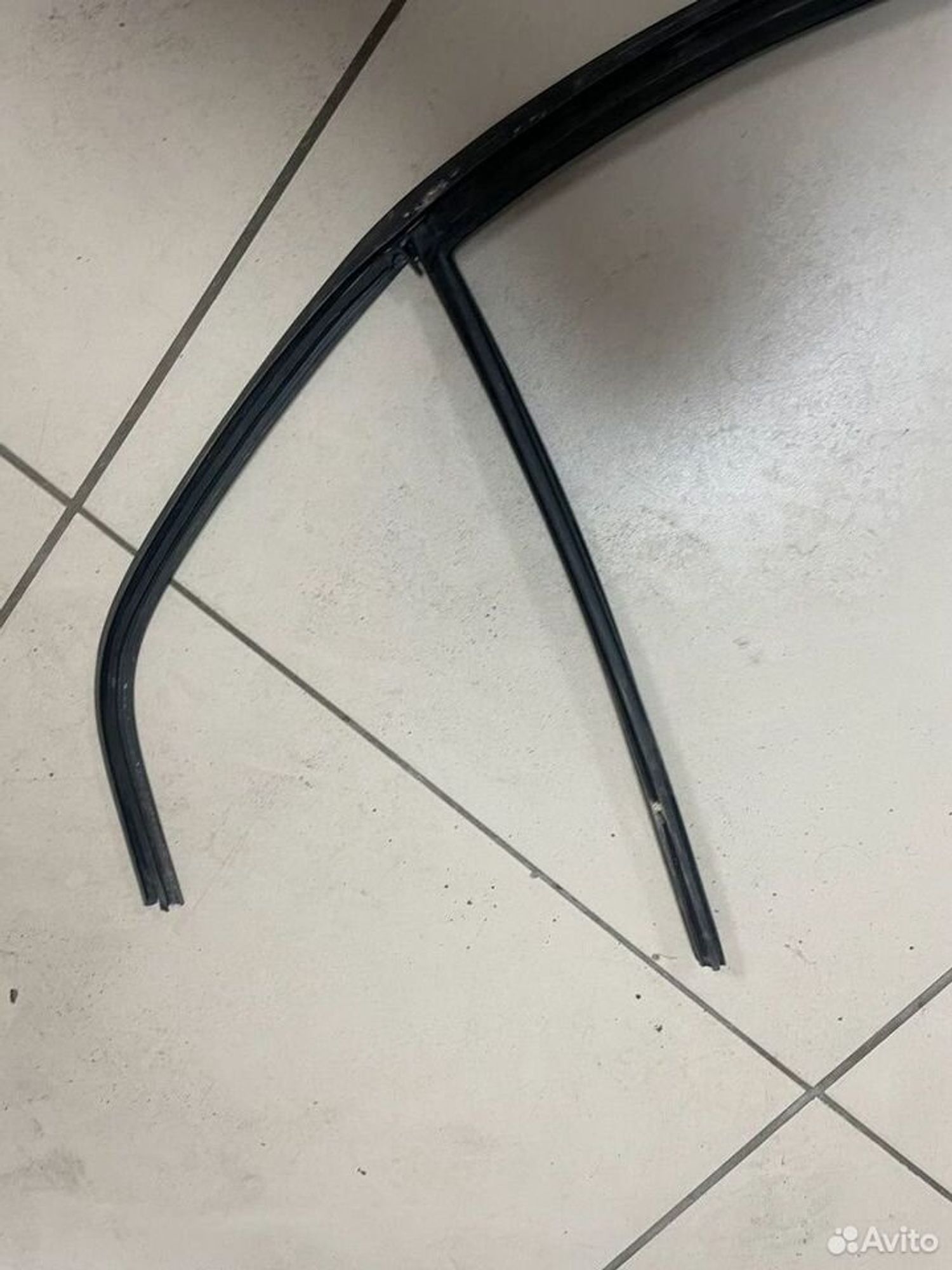 Уплотнитель стекла задний левый BMW E90, 500 рублей, Тамбов