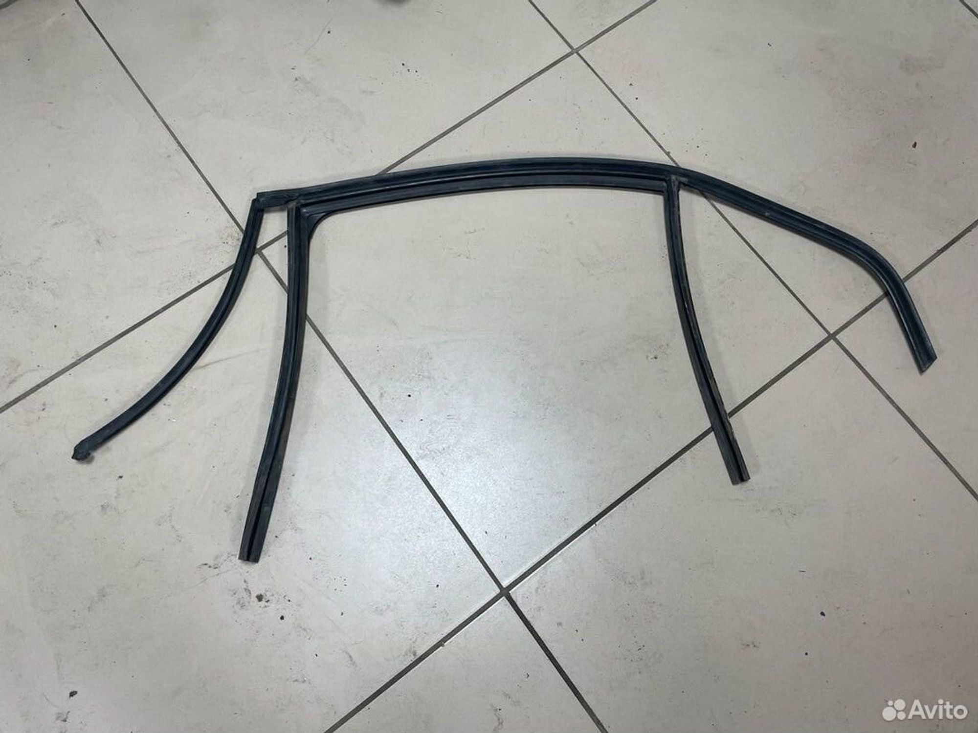 Уплотнитель стекла задний левый BMW E90, 500 рублей, Тамбов