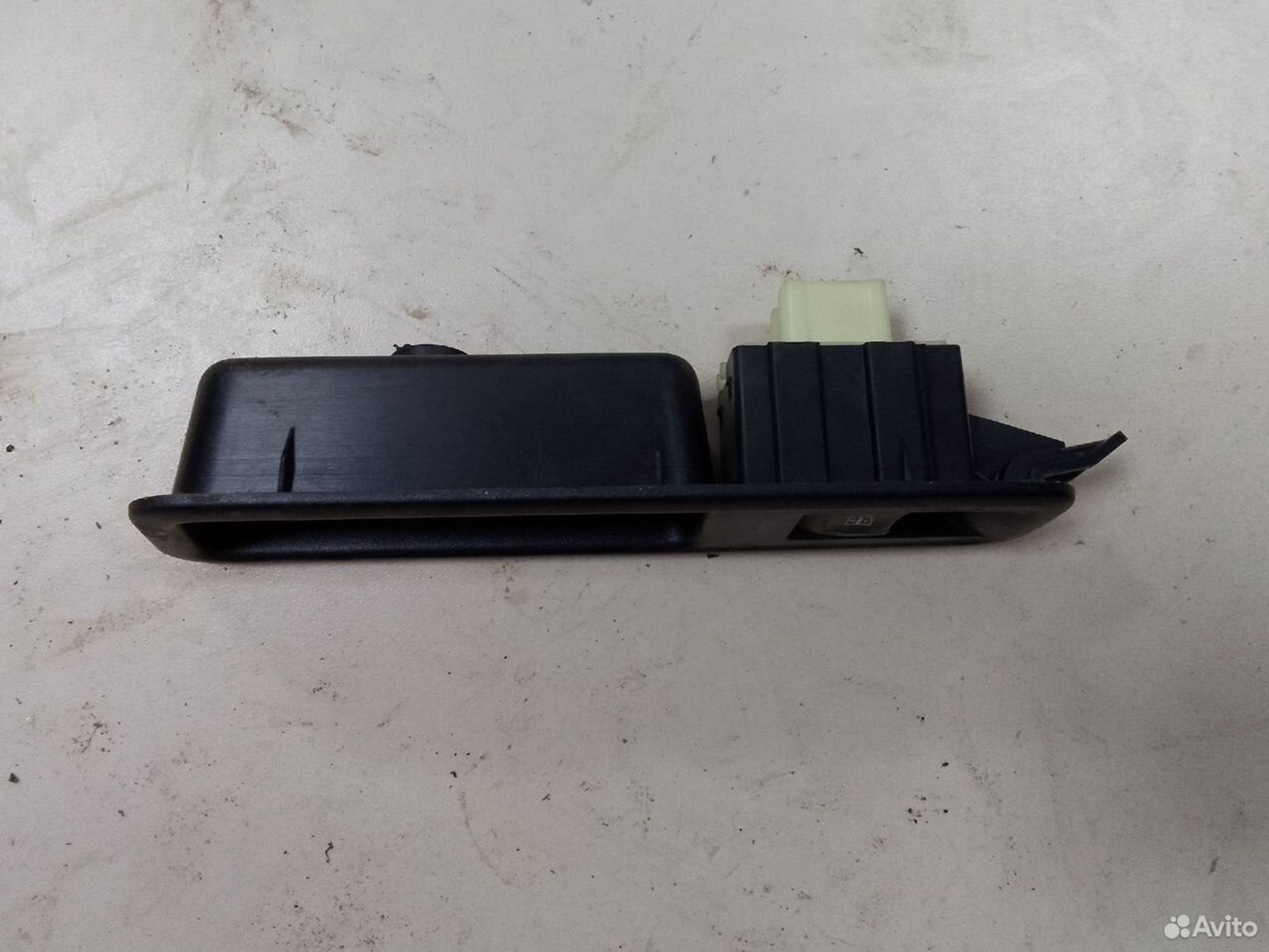 Кнопка стеклоподъёмника зад.прав. LADA X-Ray, 500 рублей, Тамбов