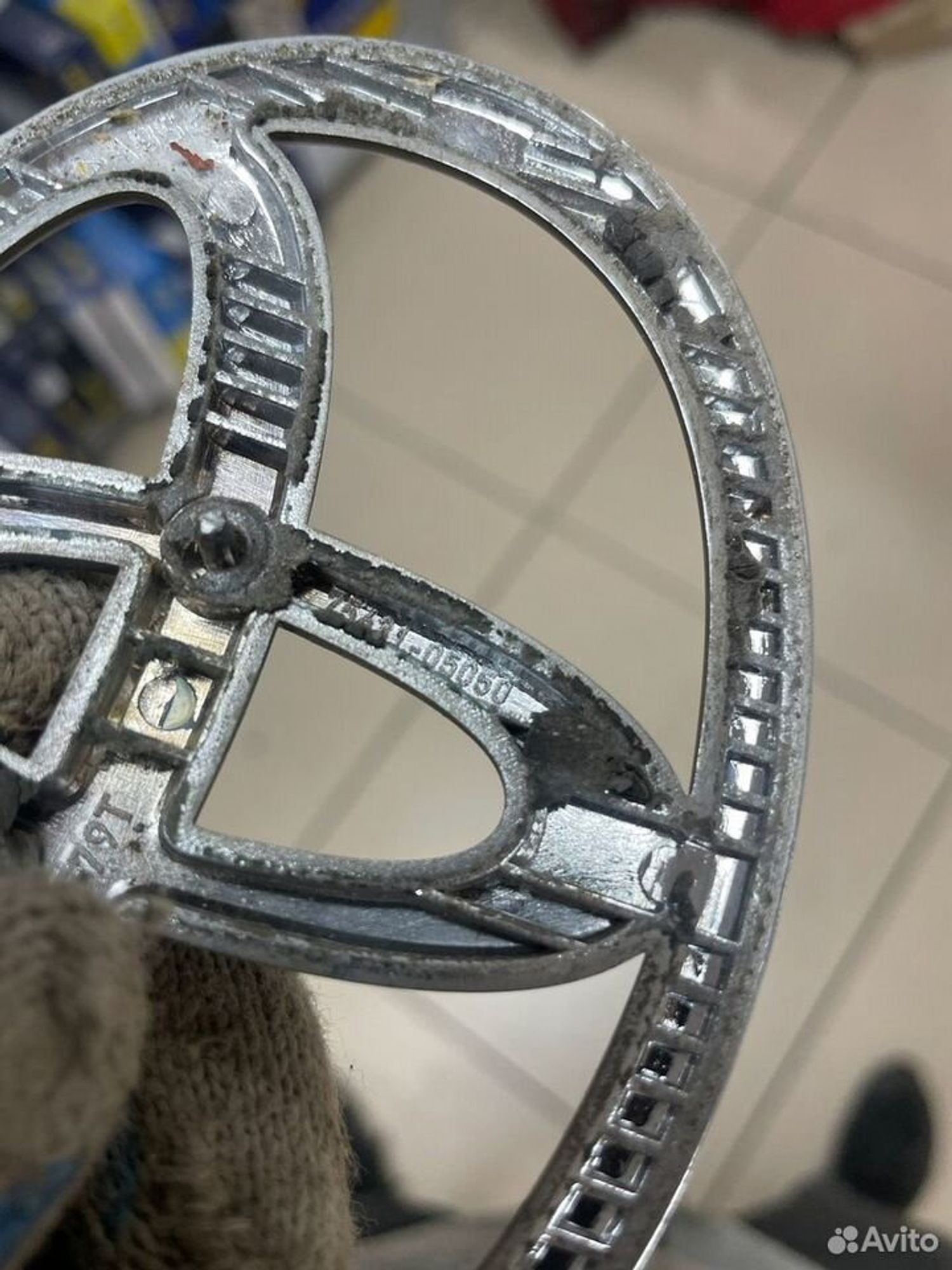 Эмблема Toyota Avensis T250, 500 рублей, Тамбов