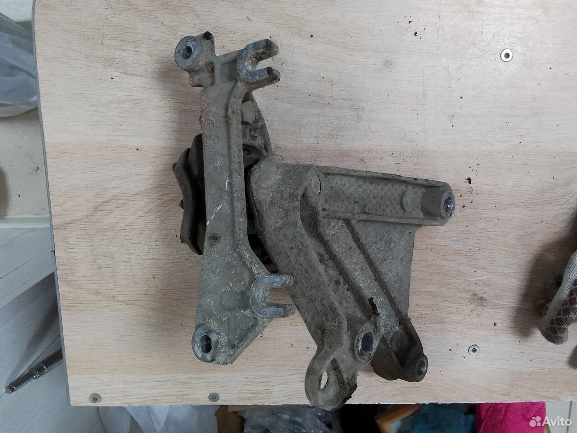 Кронштейн кпп Renault Logan I, 700 рублей, Тамбов