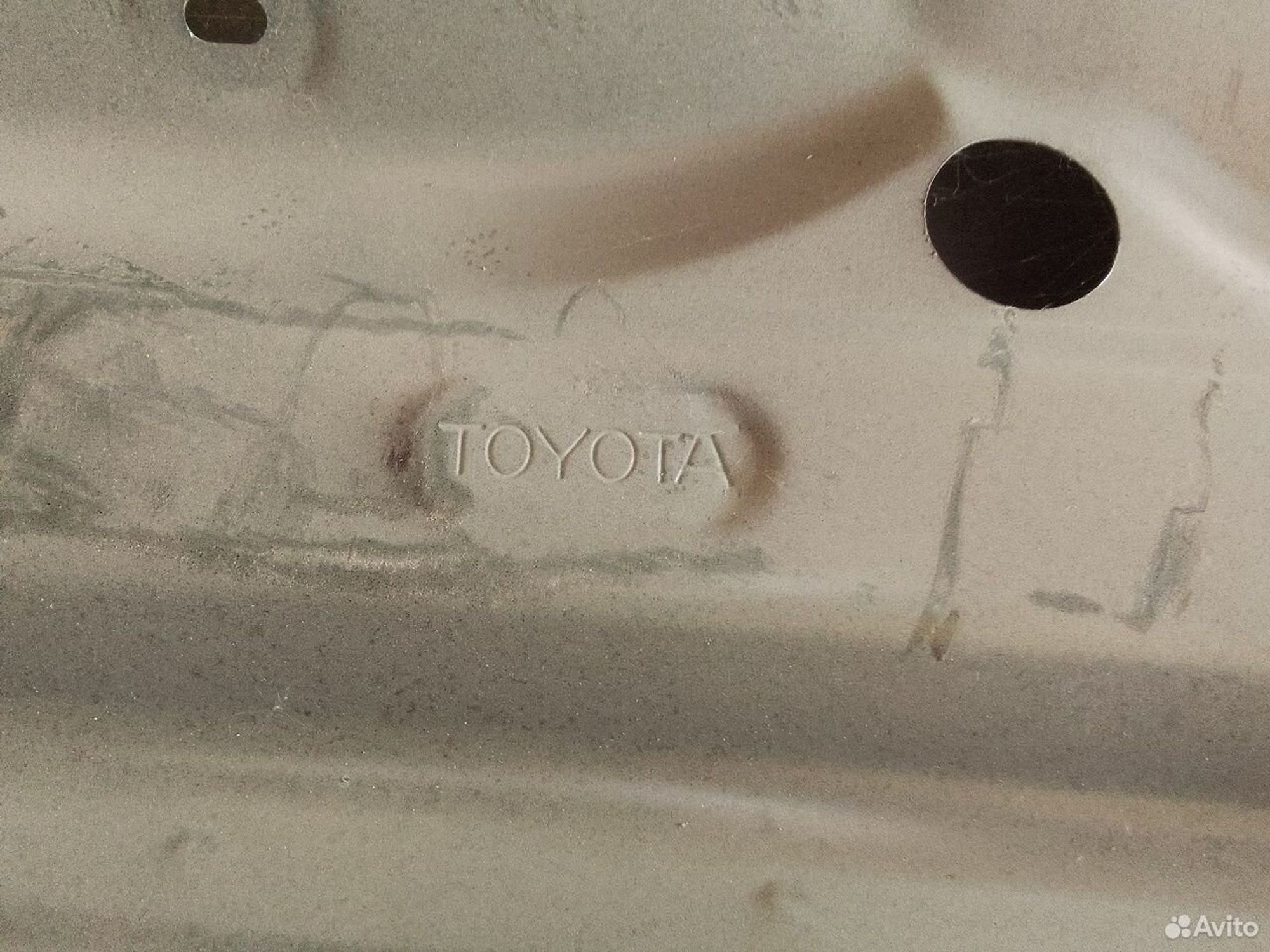 Крышка багажника Toyota Camry V40 дефекты, 1500 рублей, Тамбов
