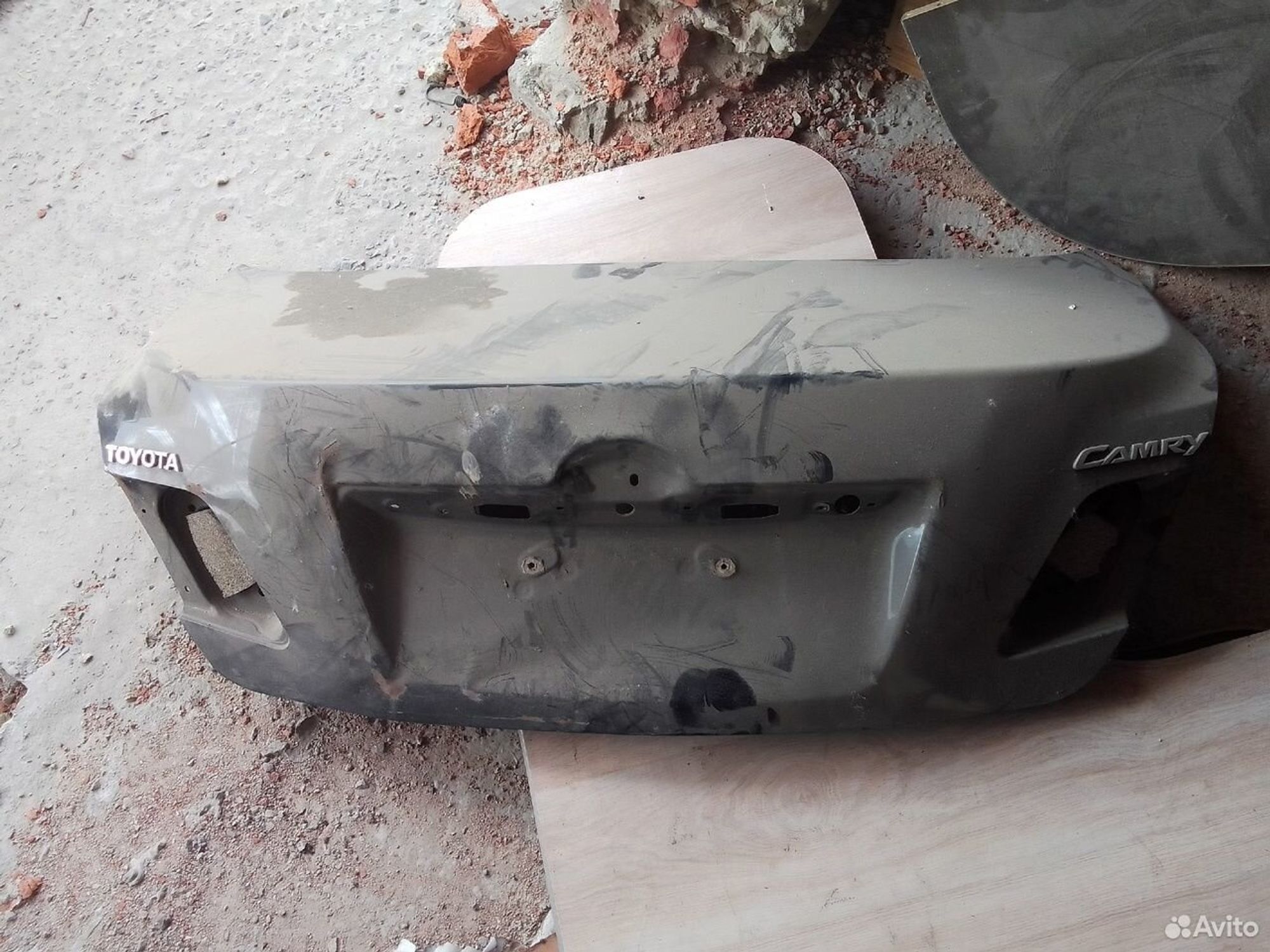 Крышка багажника Toyota Camry V40 дефекты, 1500 рублей, Тамбов