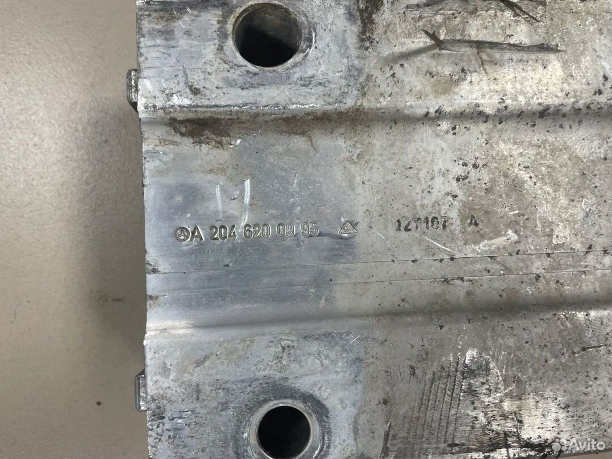 Кронштейн усилителя правый Mercedes W204, 1200 рублей, Тамбов