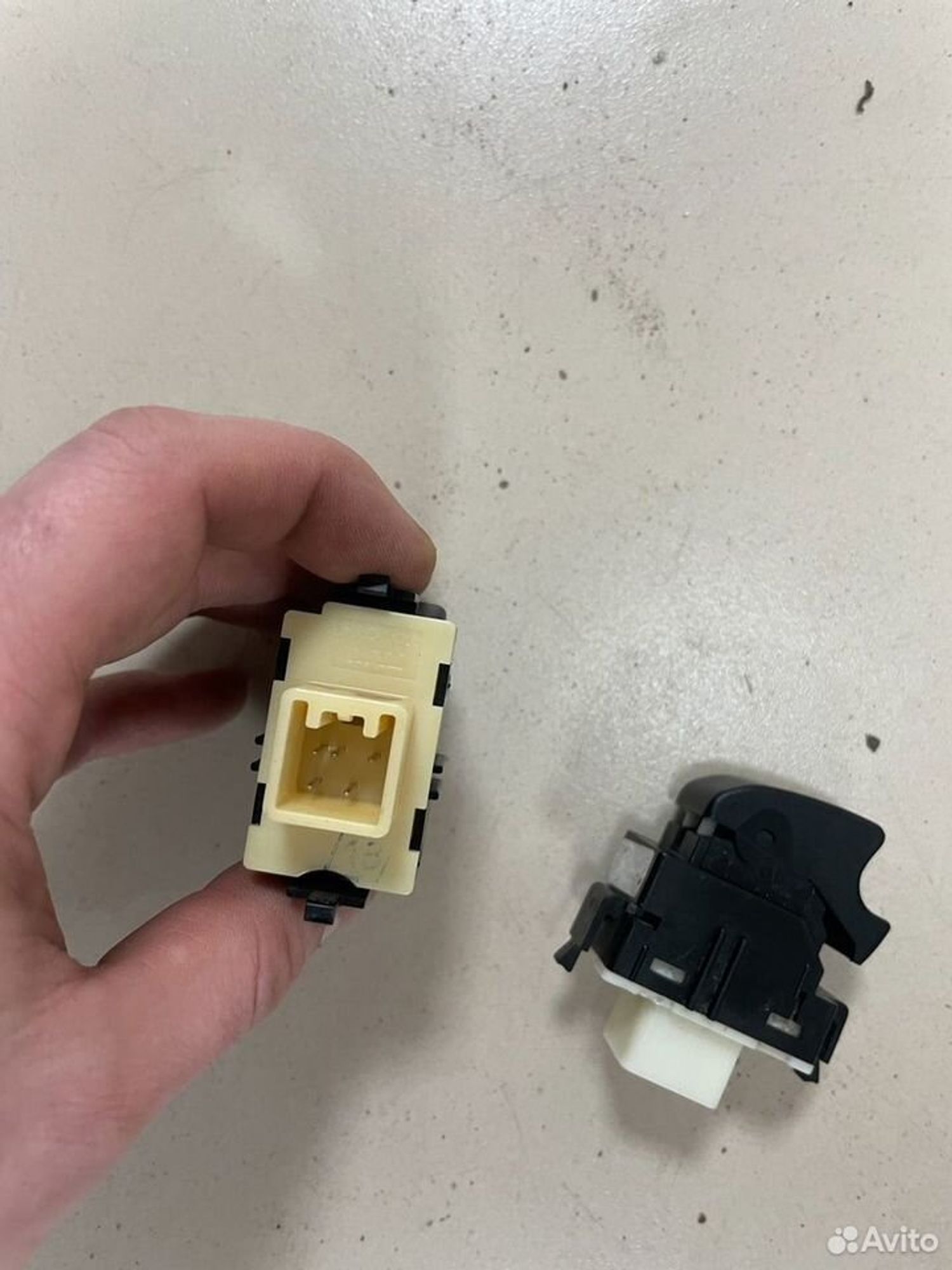 Кнопки стеклоподъёмника Toyota Avensis T250, 600 рублей, Тамбов