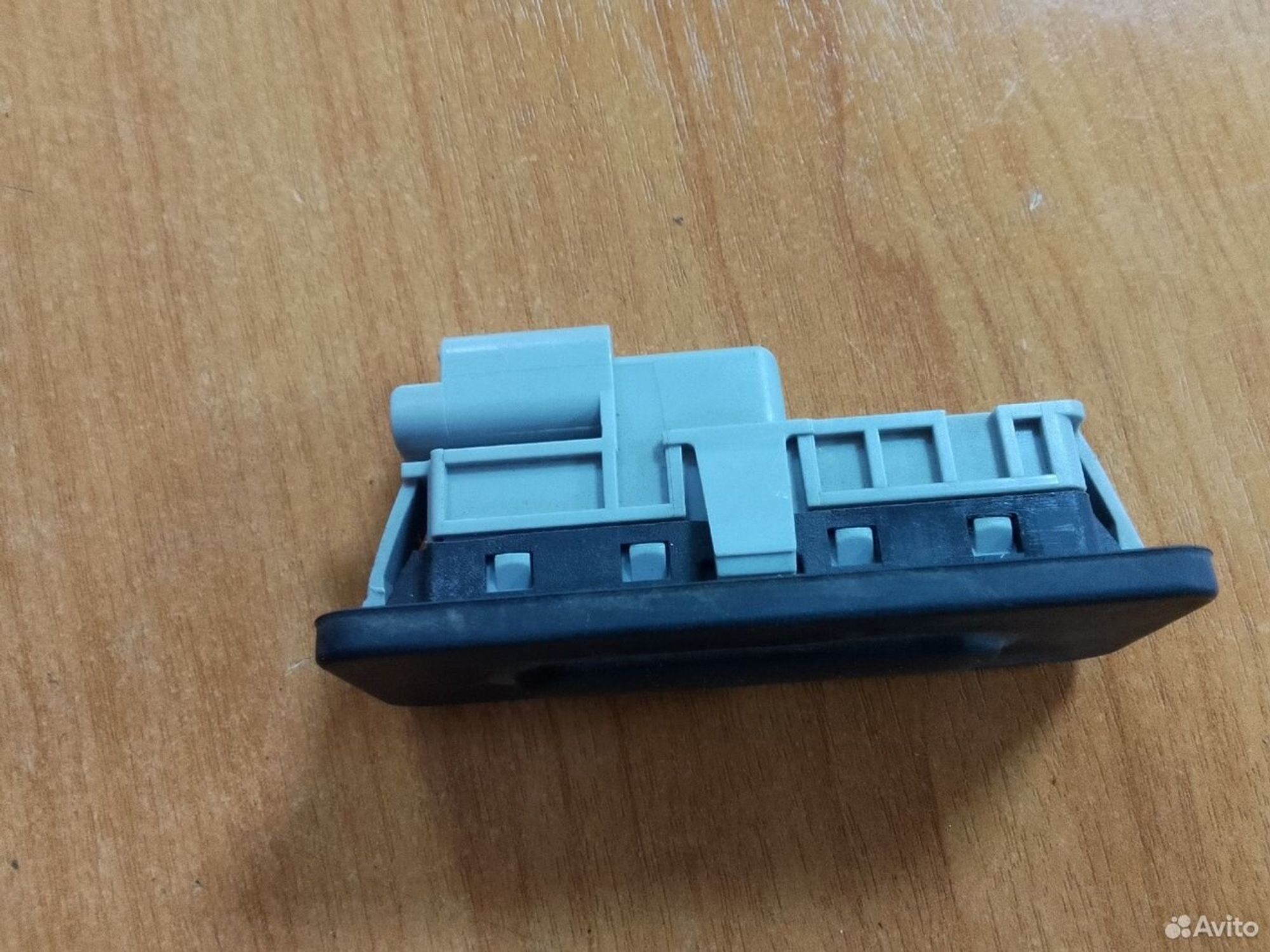 Кнопка открывания багажника LADA X-Ray, 500 рублей, Тамбов