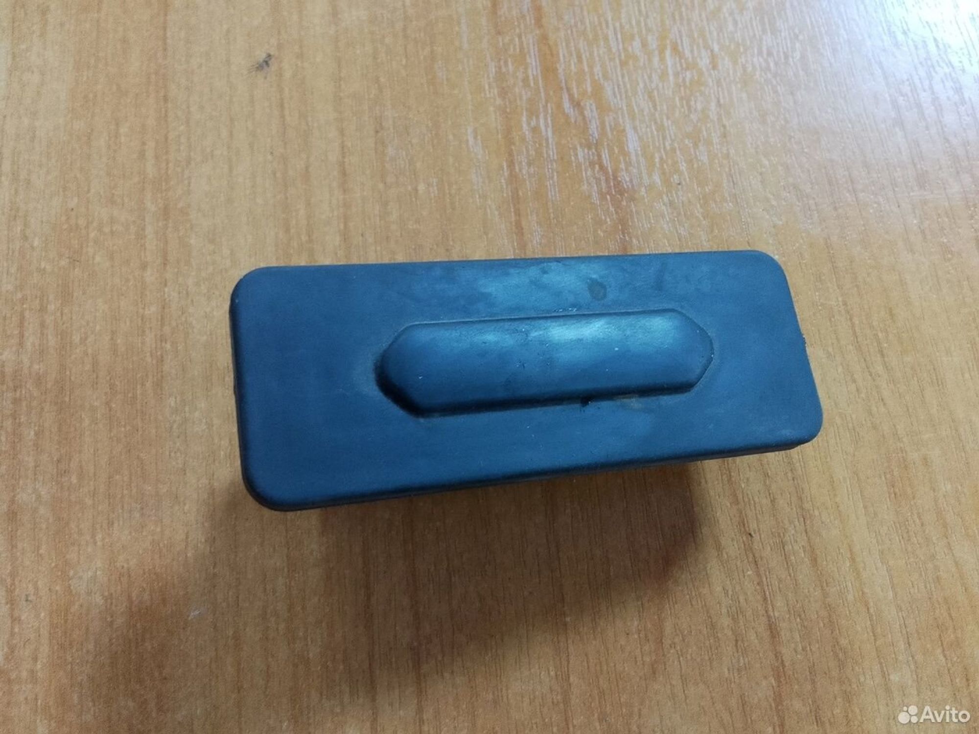 Кнопка открывания багажника LADA X-Ray, 500 рублей, Тамбов