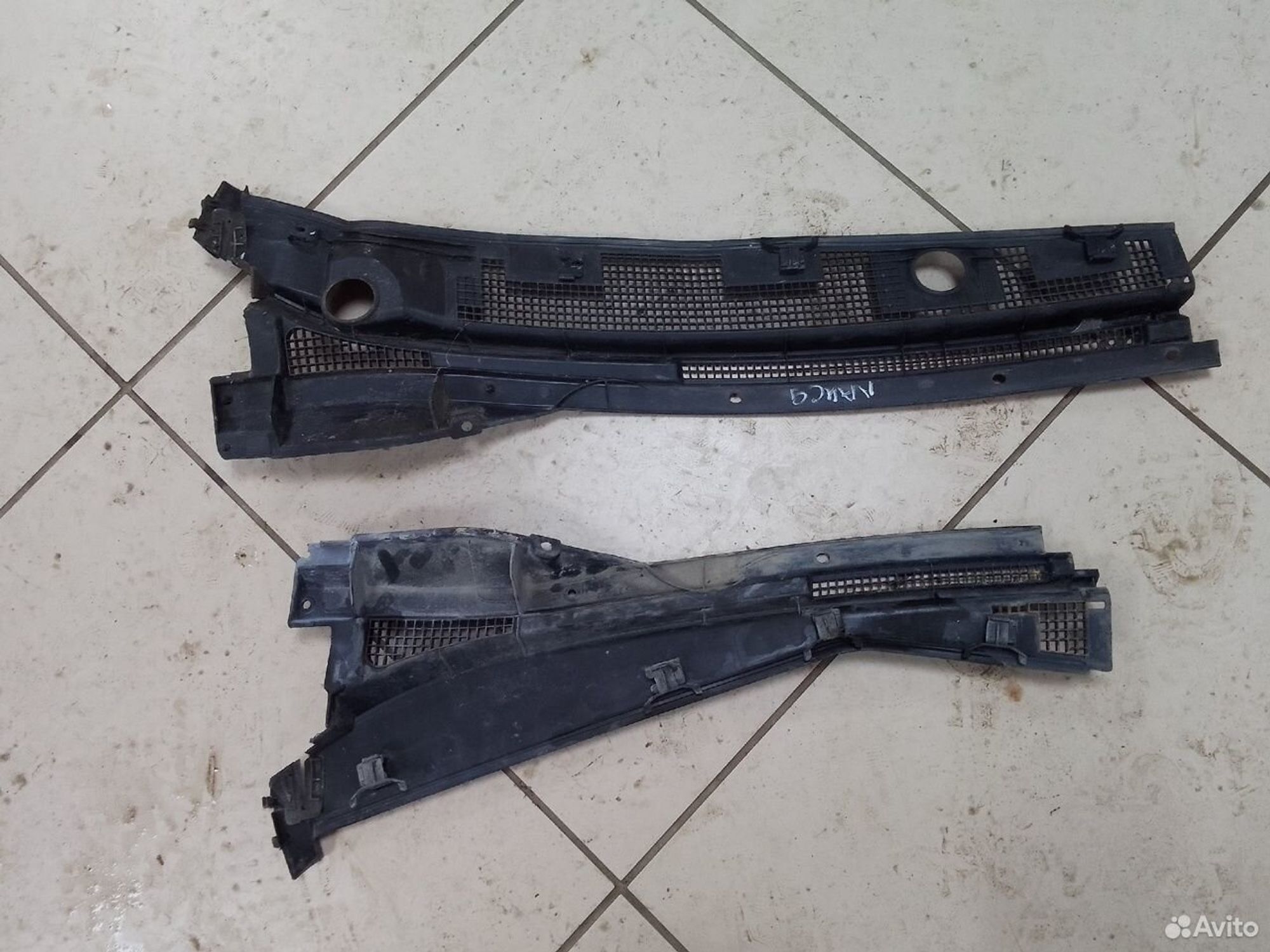 Жабо прав/лев Mitsubishi Lancer IX, 1000 рублей, Тамбов