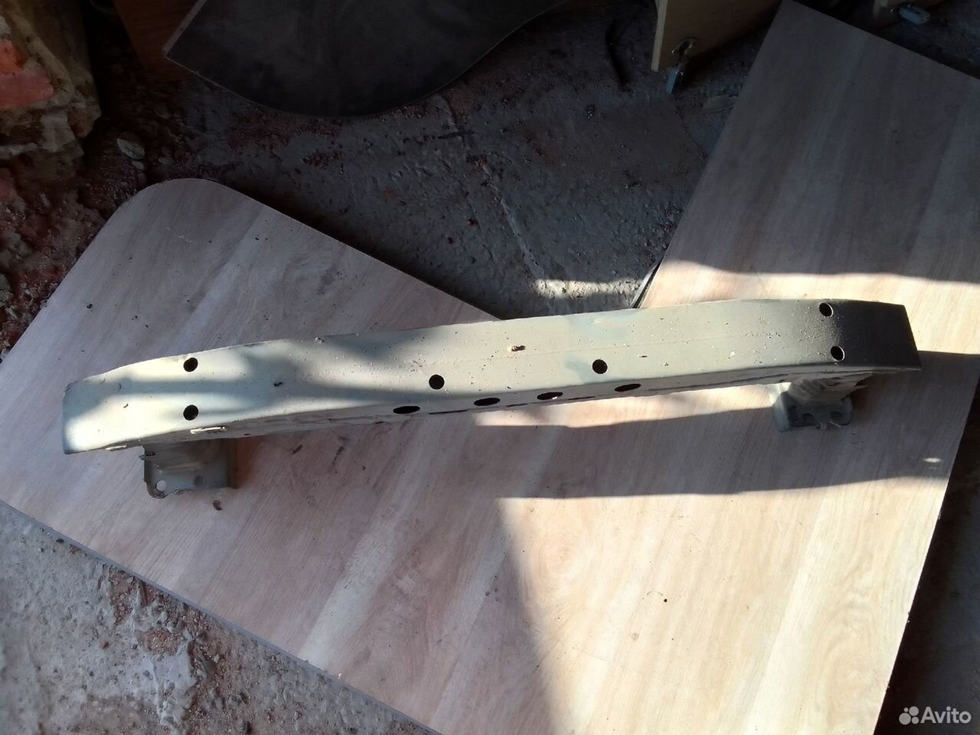 Усилитель переднего бампера Toyota Avensis T250, 2000 рублей, Тамбов