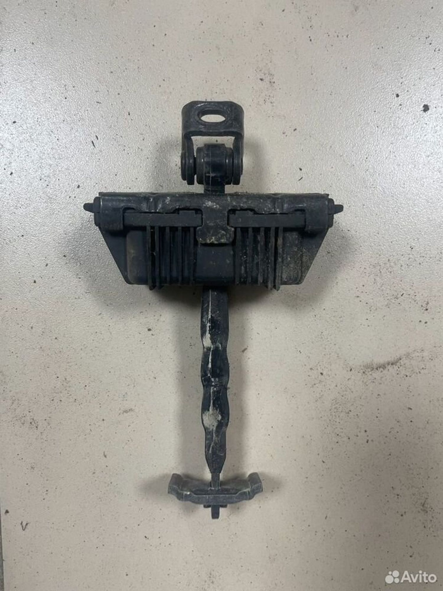 Ограничитель двери передний правый BMW E90, 1000 рублей, Тамбов