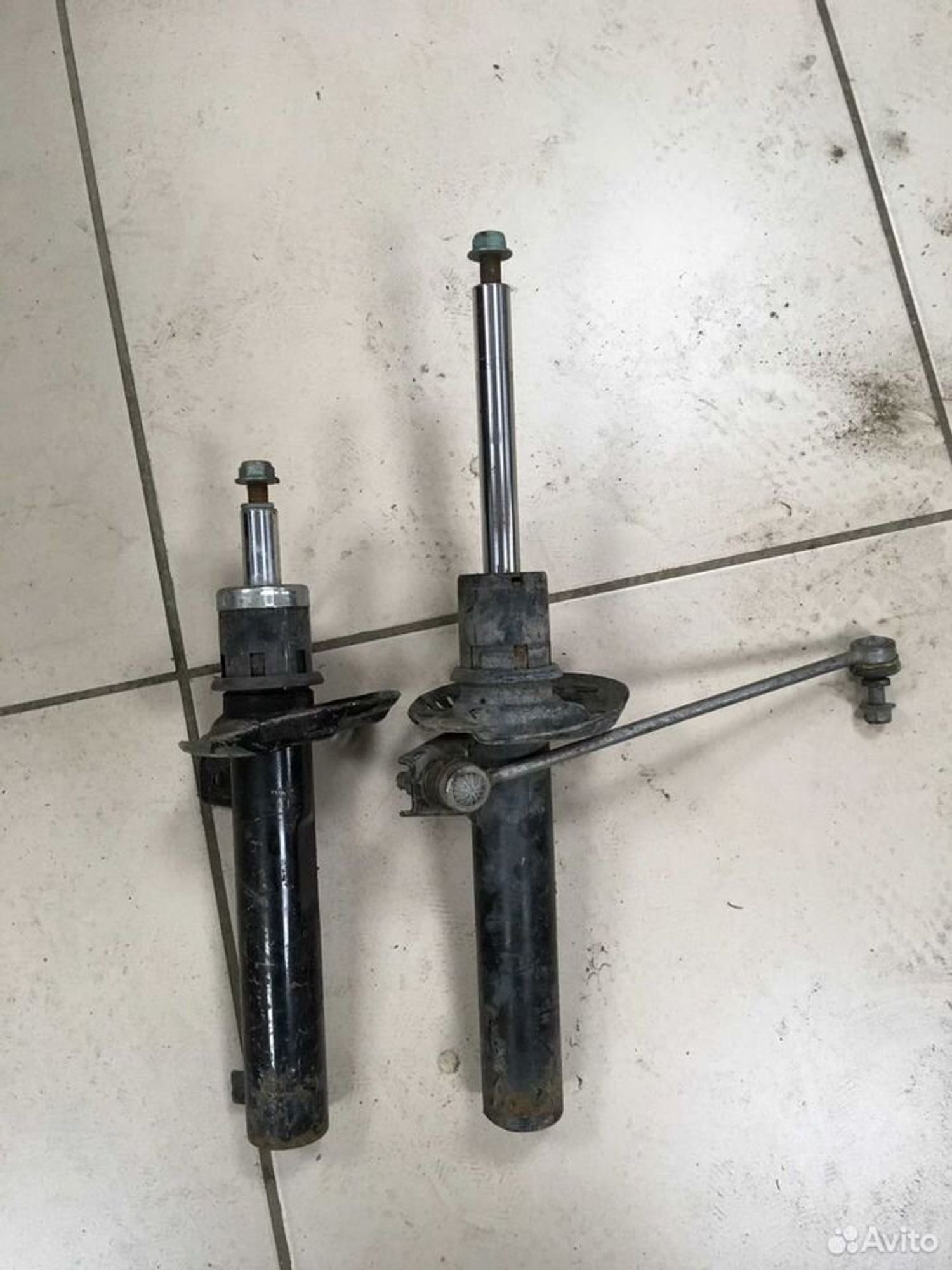 Амортизатор передний левый Passat B6 Пассат, 1000 рублей, Тамбов