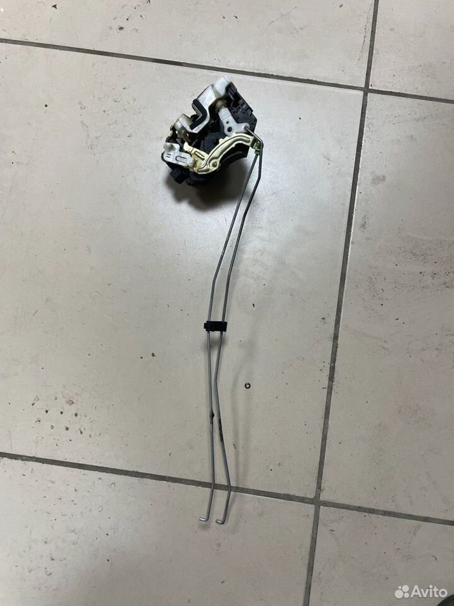 Замок задний левый Mitsubishi Lancer IX, 1000 рублей, Тамбов