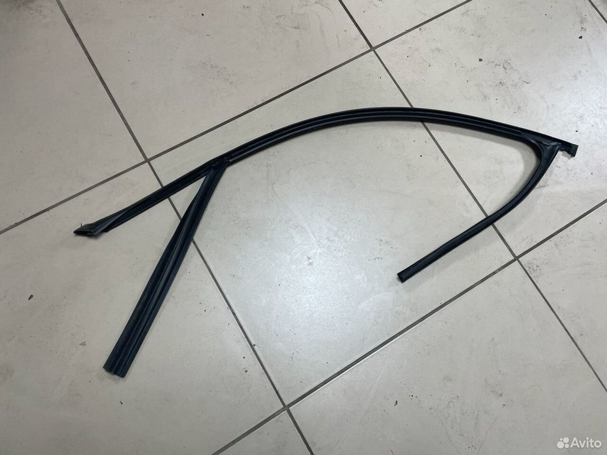 Уплотнитель стекла перед.прав. BMW E90, 500 рублей, Тамбов