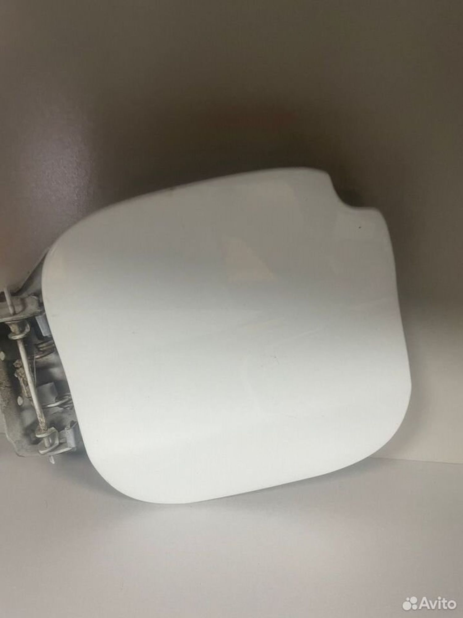 Лючок бензобака LADA X-Ray, 1000 рублей, Тамбов