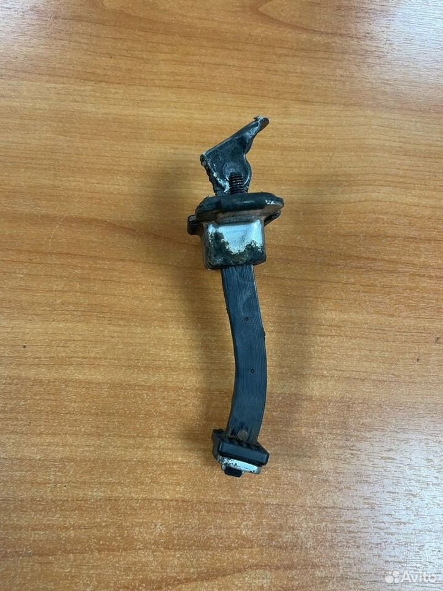 Ограничитель перед.прав. Kia Ceed II JD, 500 рублей, Тамбов