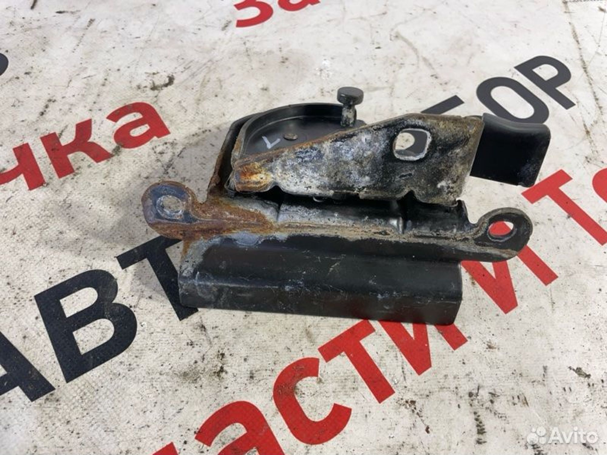 https://ycs.partsauto.market/partsauto-images/thmbs/afb38d96ab8c9795ecac00e406b21163/e858308d863fc78eb0944e75efddd4d3/176d10577e19b9e2d80aac9f391f77c2.jpg