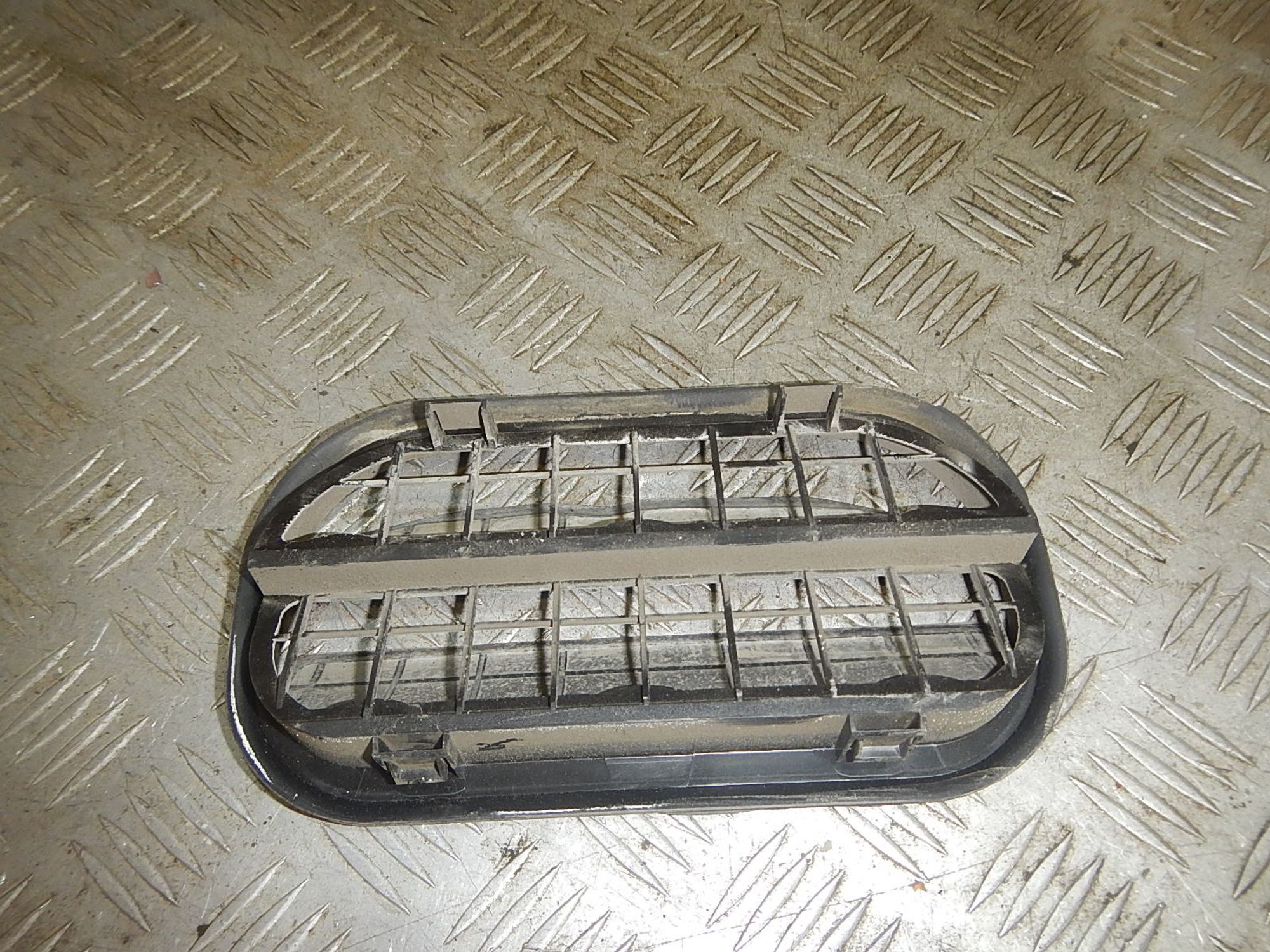 https://ycs.partsauto.market/partsauto-images/thmbs/b135e93f2d106a11df5e4386431c5e55/03ce1d12d1bf6f7d53057d7d25db9aa5/8c0422ef035a71c71848eaf7288f3987.jpg