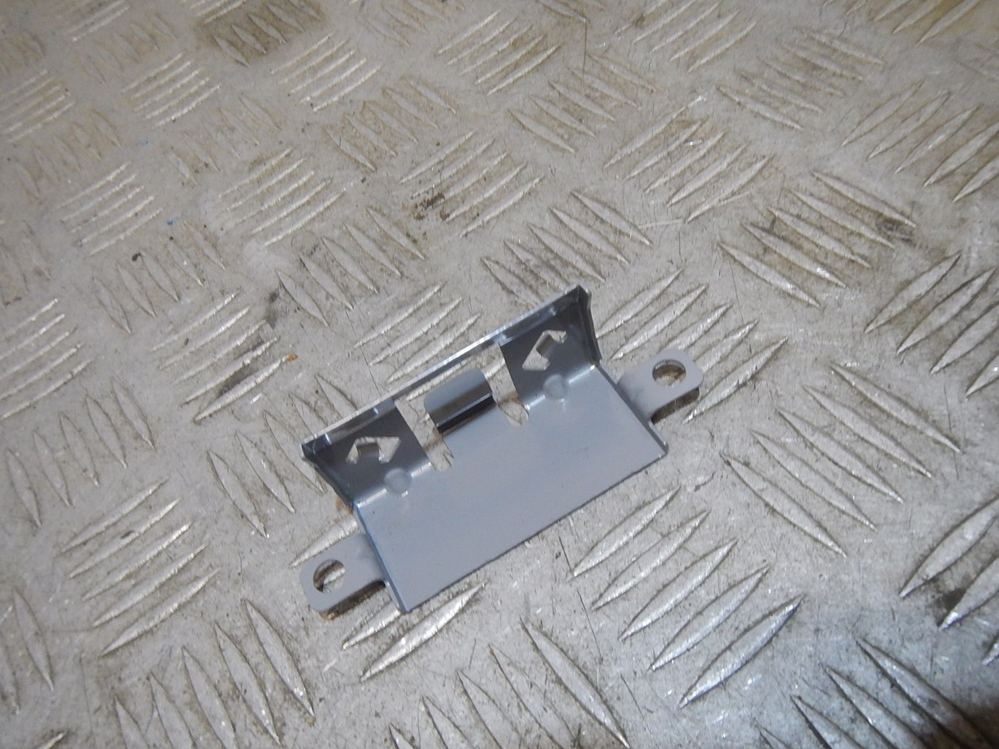 https://ycs.partsauto.market/partsauto-images/thmbs/b135e93f2d106a11df5e4386431c5e55/05e49c42de58558e415ced934f34e4fa/669650276eaa34224a5a890c7cf0fa19.jpg