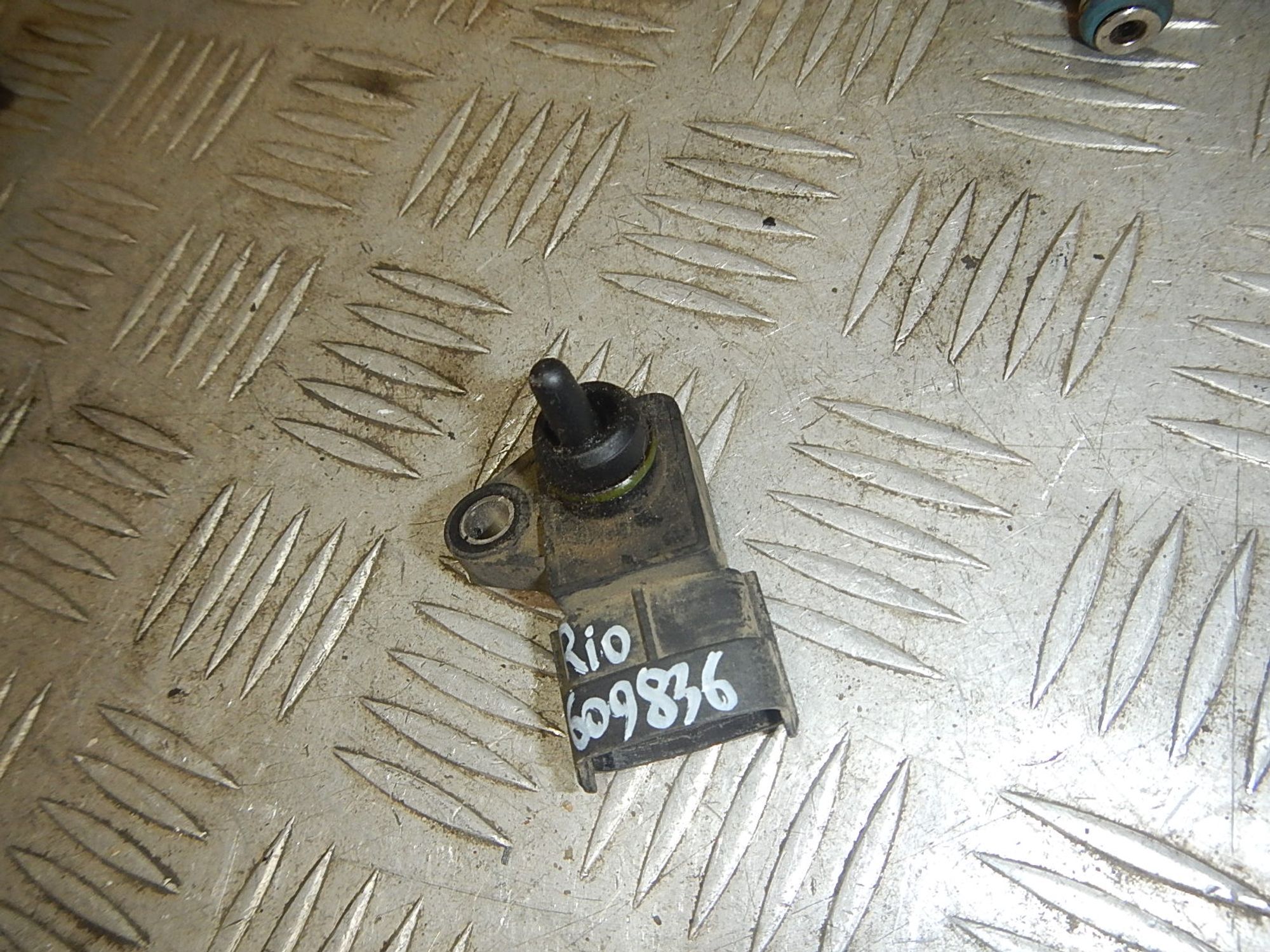 https://ycs.partsauto.market/partsauto-images/thmbs/b135e93f2d106a11df5e4386431c5e55/077313ac3e3c922a55d3f097f58d695e/a6bec6b7266bc015daa5c284b7d29252.jpg