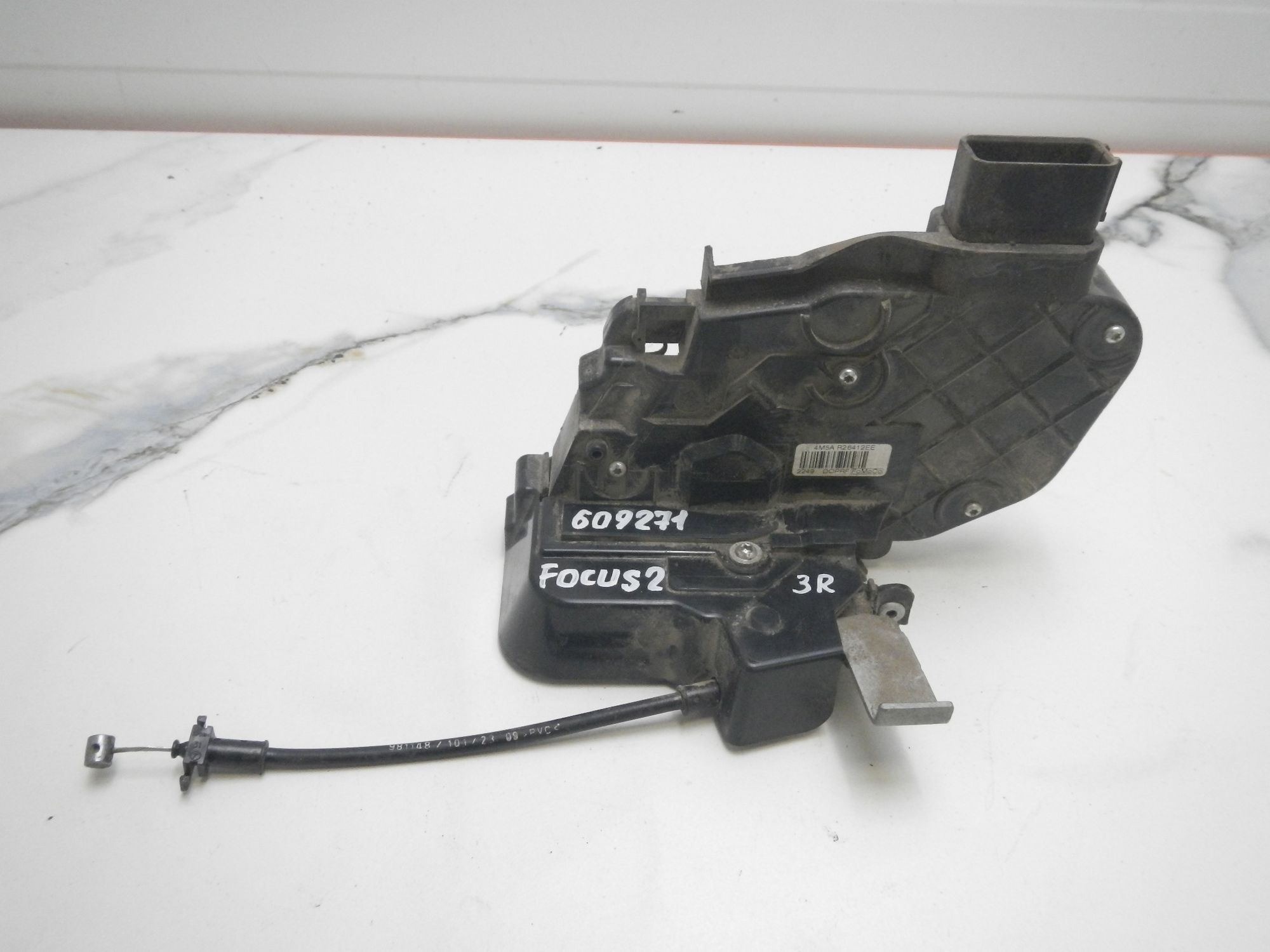 https://ycs.partsauto.market/partsauto-images/thmbs/b135e93f2d106a11df5e4386431c5e55/09d5abdb4e454f3832a47de3cd39b15a/b95cf015f401274b6eeb6b677d2a6a0f.jpg