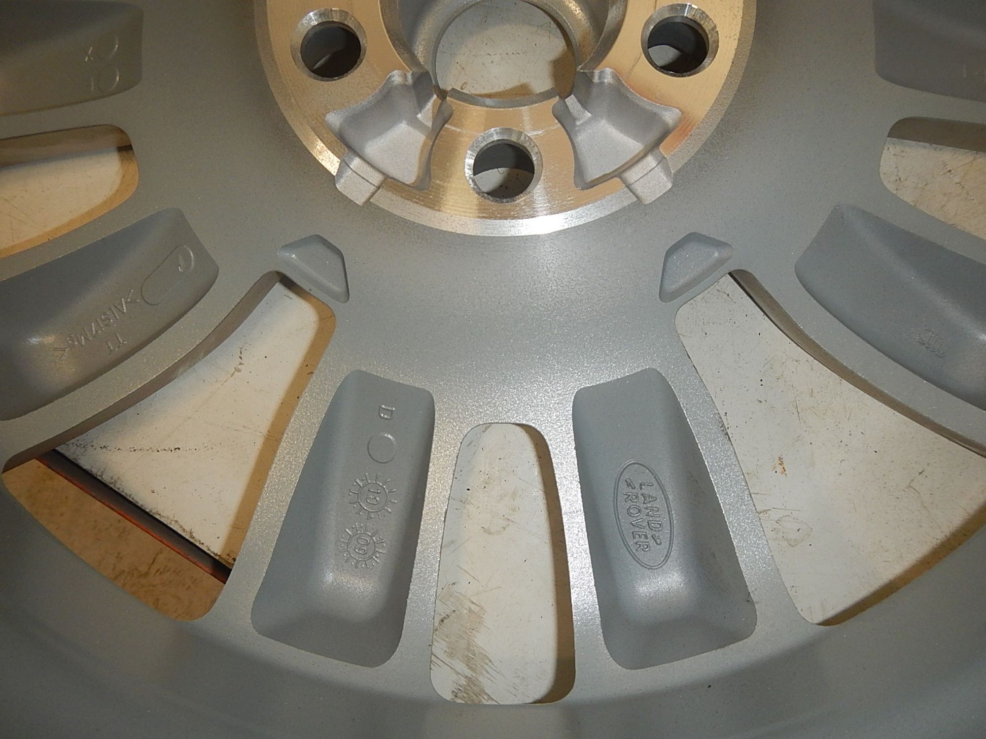 https://ycs.partsauto.market/partsauto-images/thmbs/b135e93f2d106a11df5e4386431c5e55/09eb626aecdc4cd5e3c51524475a3828/a18bae93ba7f9213b89aac95dfce87d3.jpg