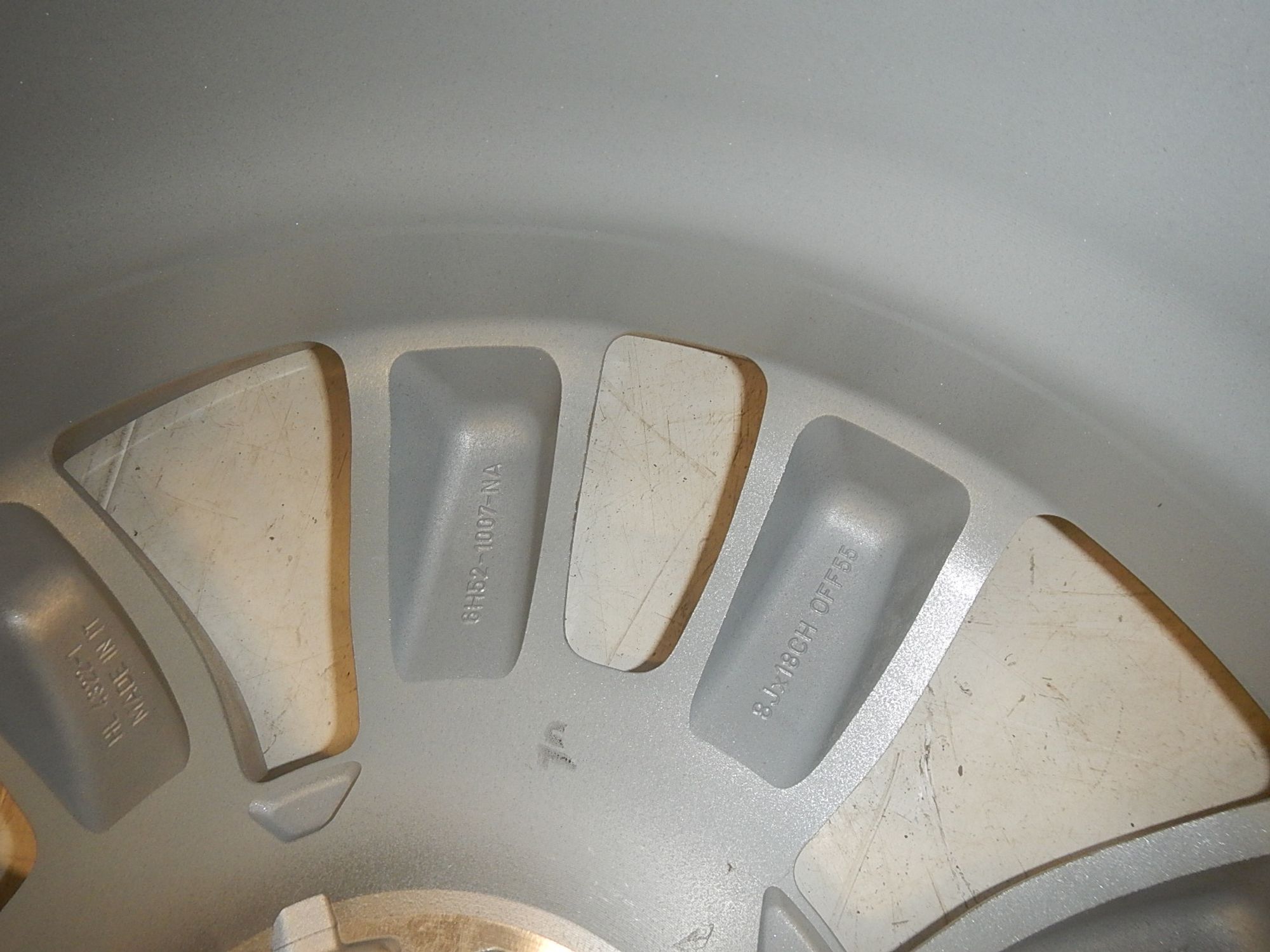 https://ycs.partsauto.market/partsauto-images/thmbs/b135e93f2d106a11df5e4386431c5e55/09eb626aecdc4cd5e3c51524475a3828/be29f3d4737e3267ebf06deab5598f48.jpg