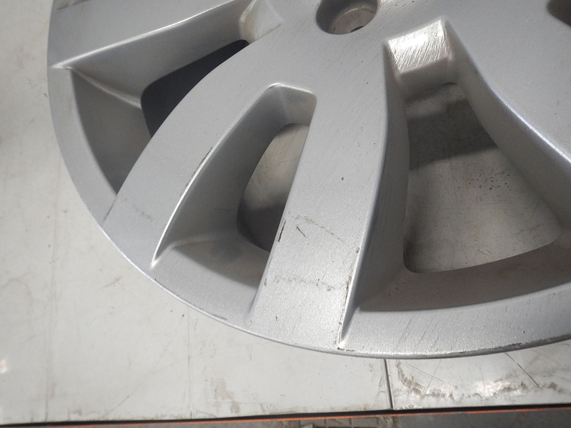 https://ycs.partsauto.market/partsauto-images/thmbs/b135e93f2d106a11df5e4386431c5e55/09eb626aecdc4cd5e3c51524475a3828/d068f3d42b5f0a306de7d814601436b6.jpg